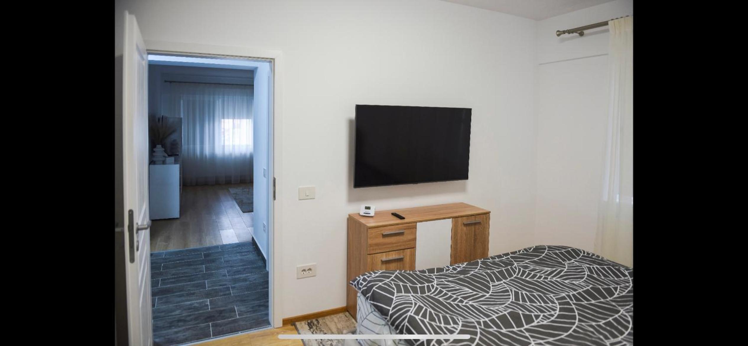 Vlaicu Residence view 4