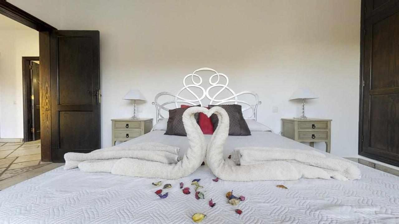 Hotel Anju Villas Villas Vistas del Mar - Image 1