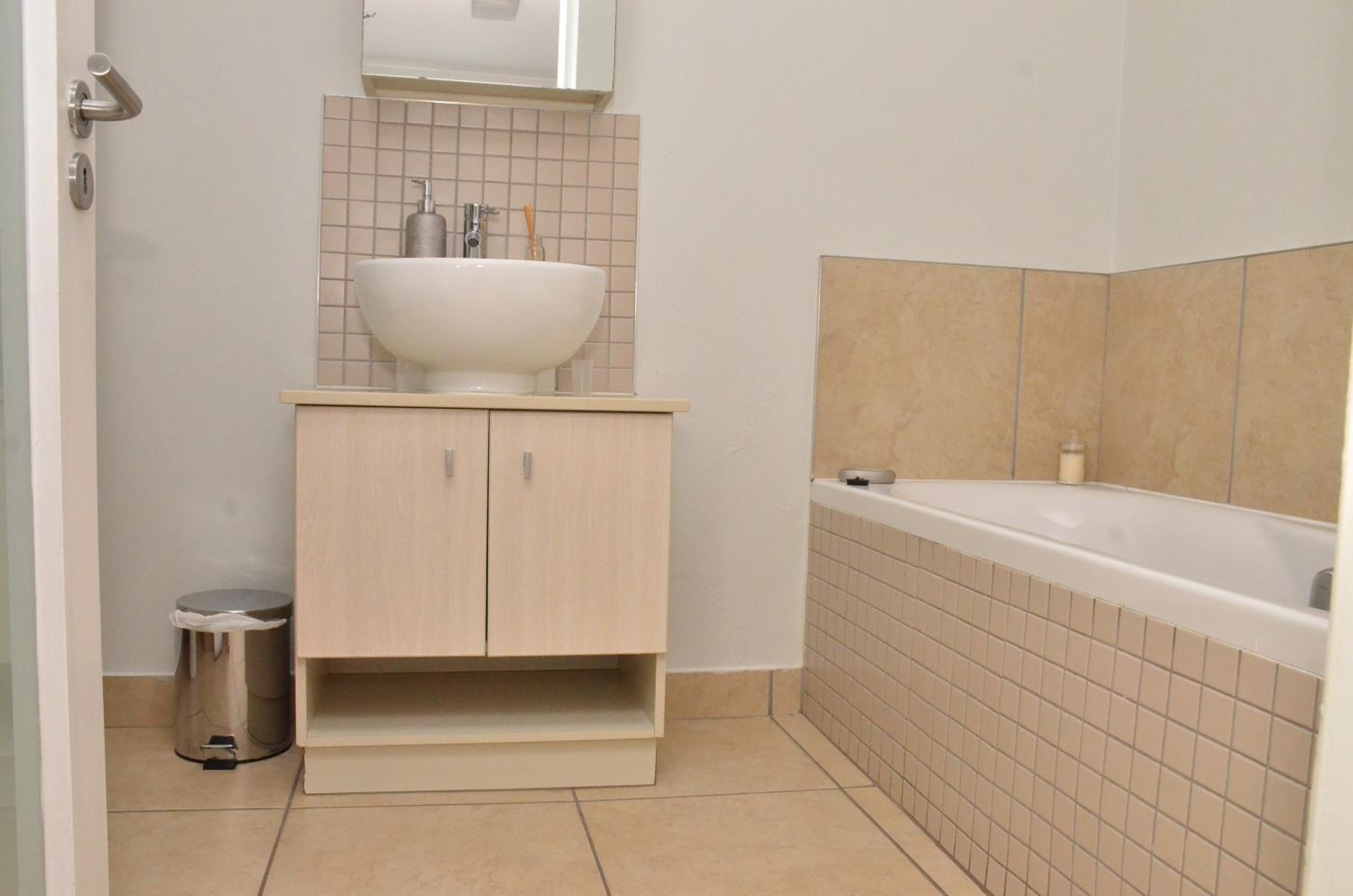 The Cube Apartments, Unit 34 on De La Rey Road