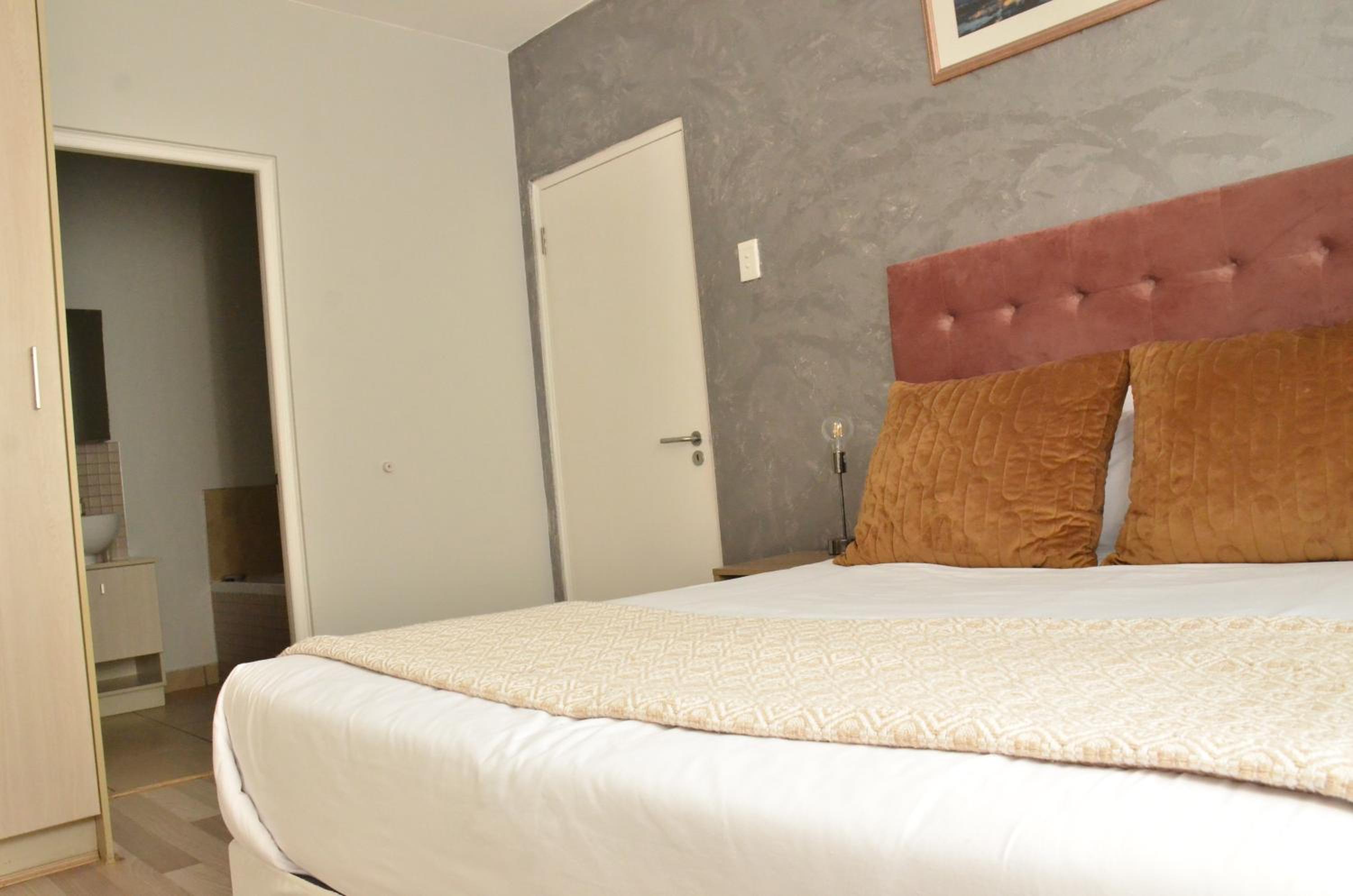 The Cube Apartments, Unit 34 on De La Rey Road
