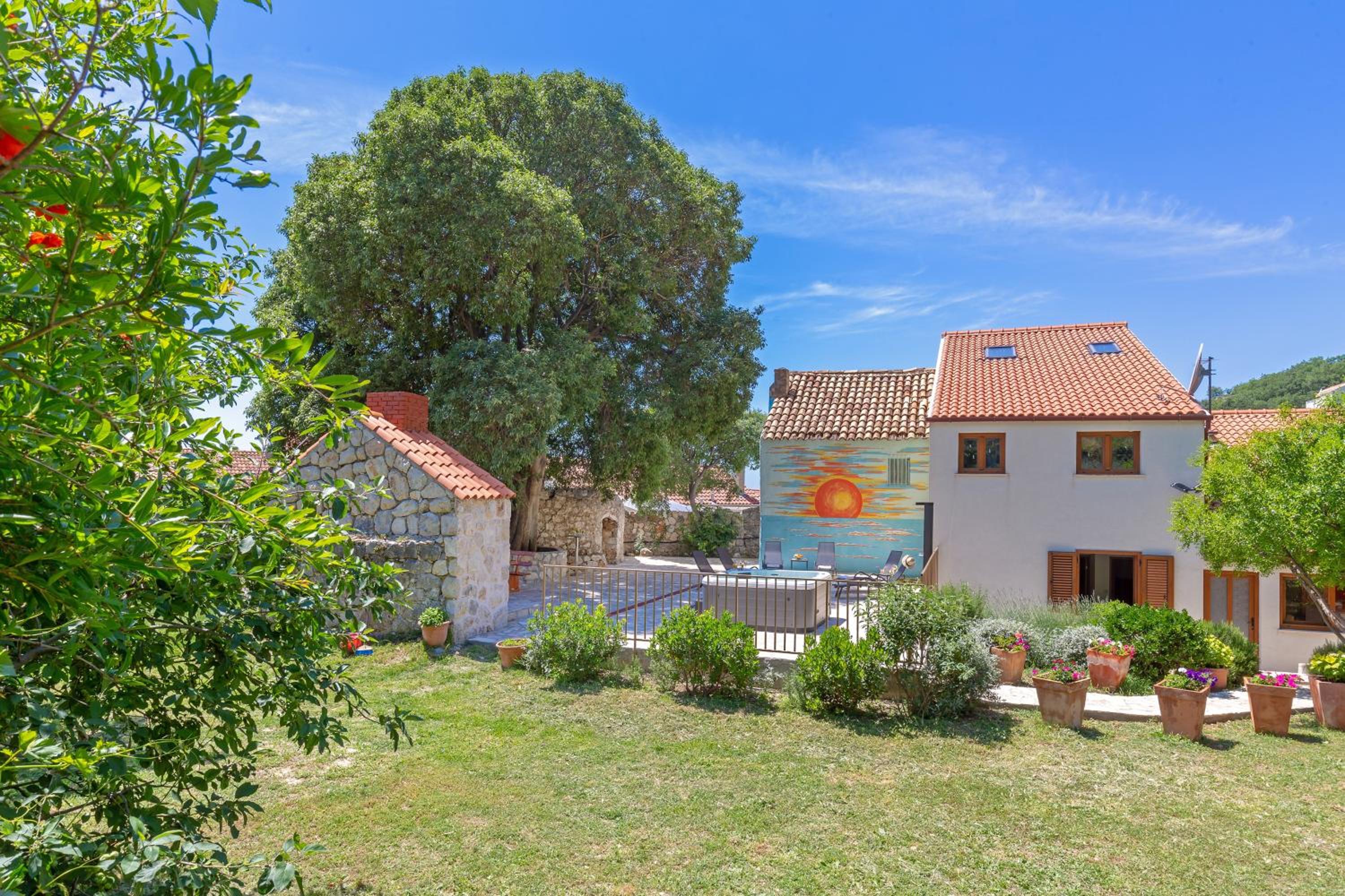 Hotel Holiday Home Ana