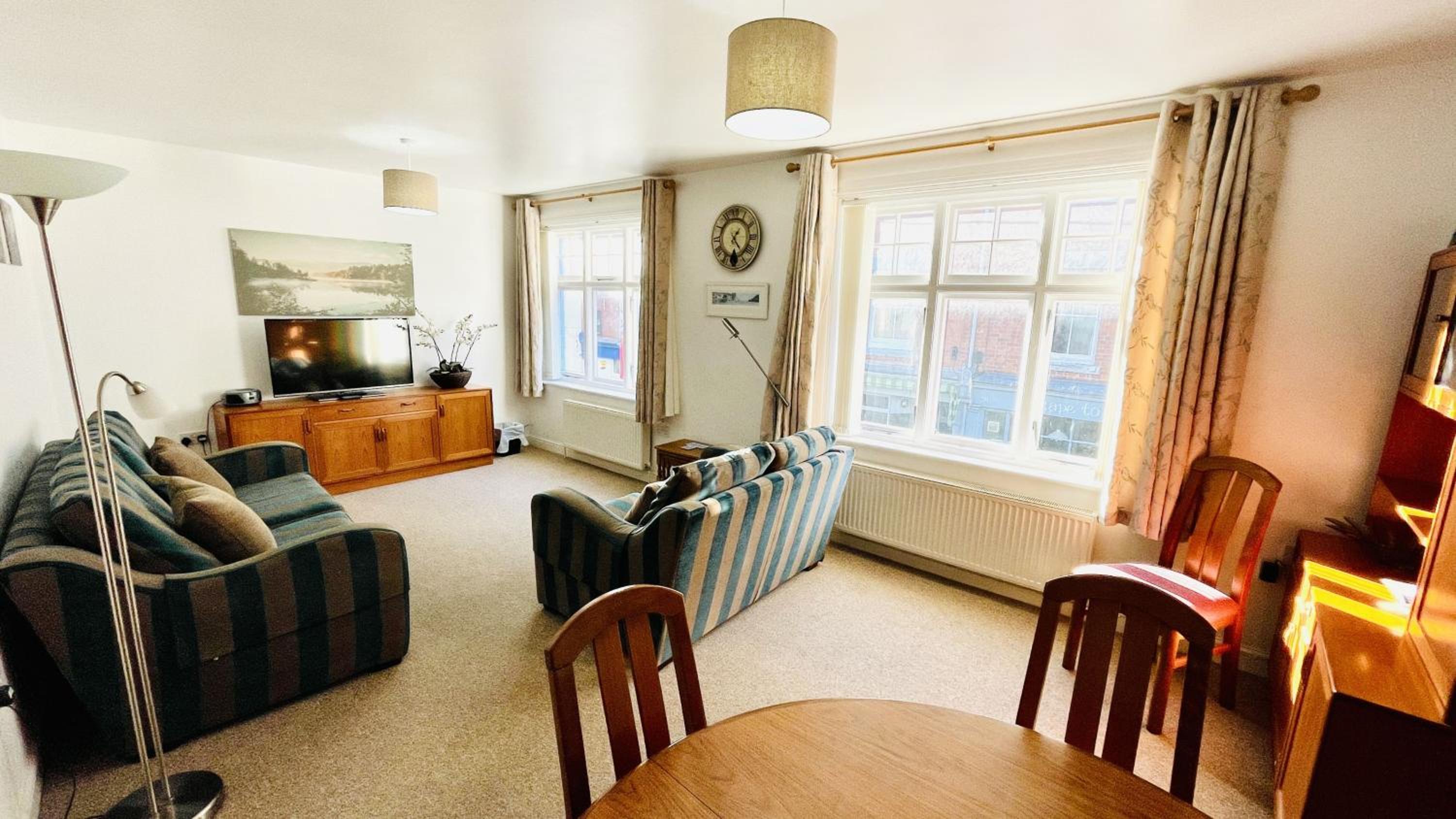 Bayards - Pet Friendly, Central Dartmouth view 2