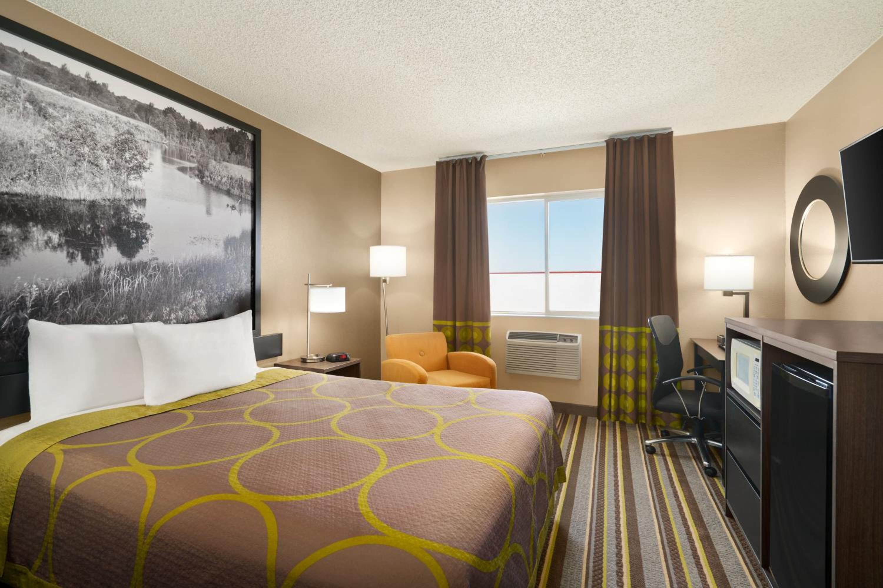 Liberal Vacations - Super 8 by Wyndham Liberal KS - Property Image 37