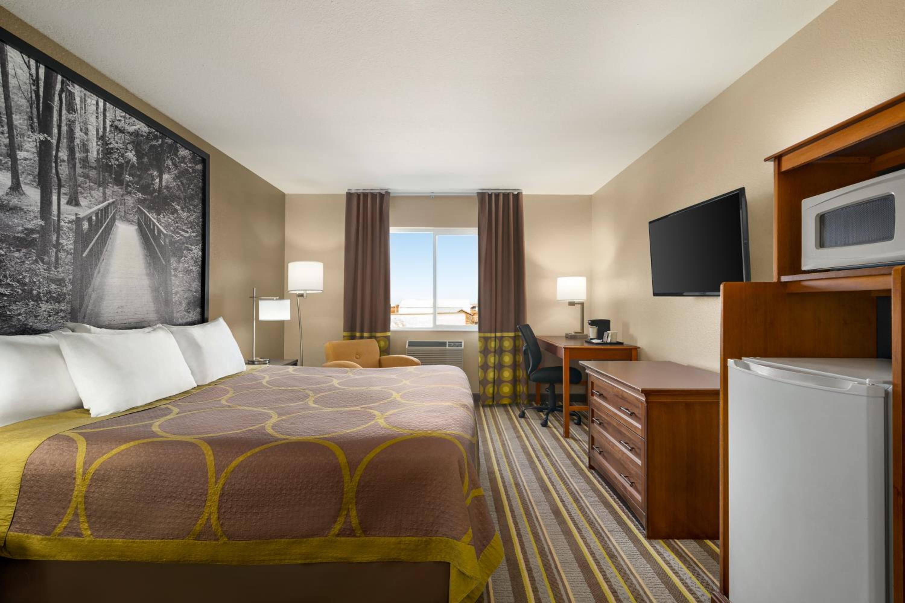 Liberal Vacations - Super 8 by Wyndham Liberal KS - Property Image 41