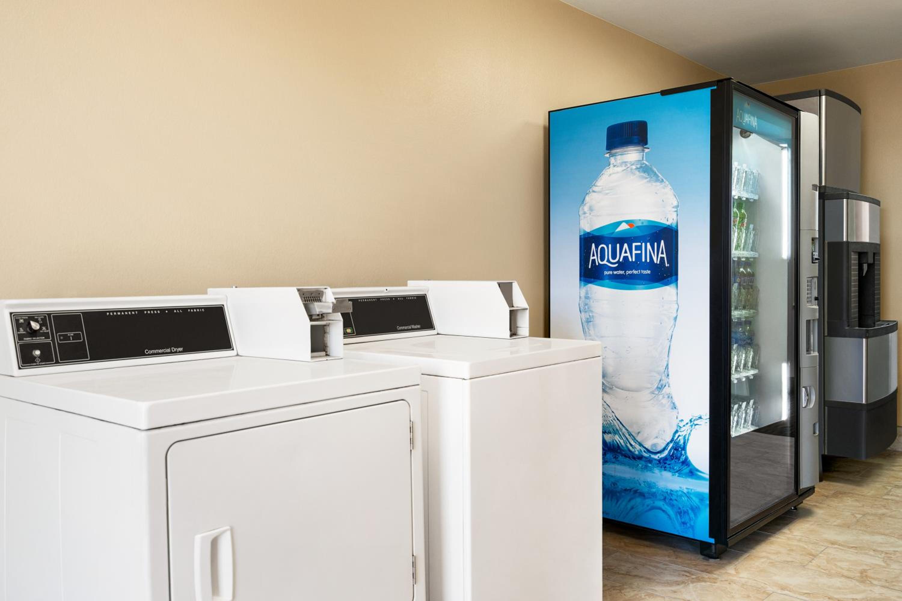 Liberal Vacations - Super 8 by Wyndham Liberal KS - Property Image 45