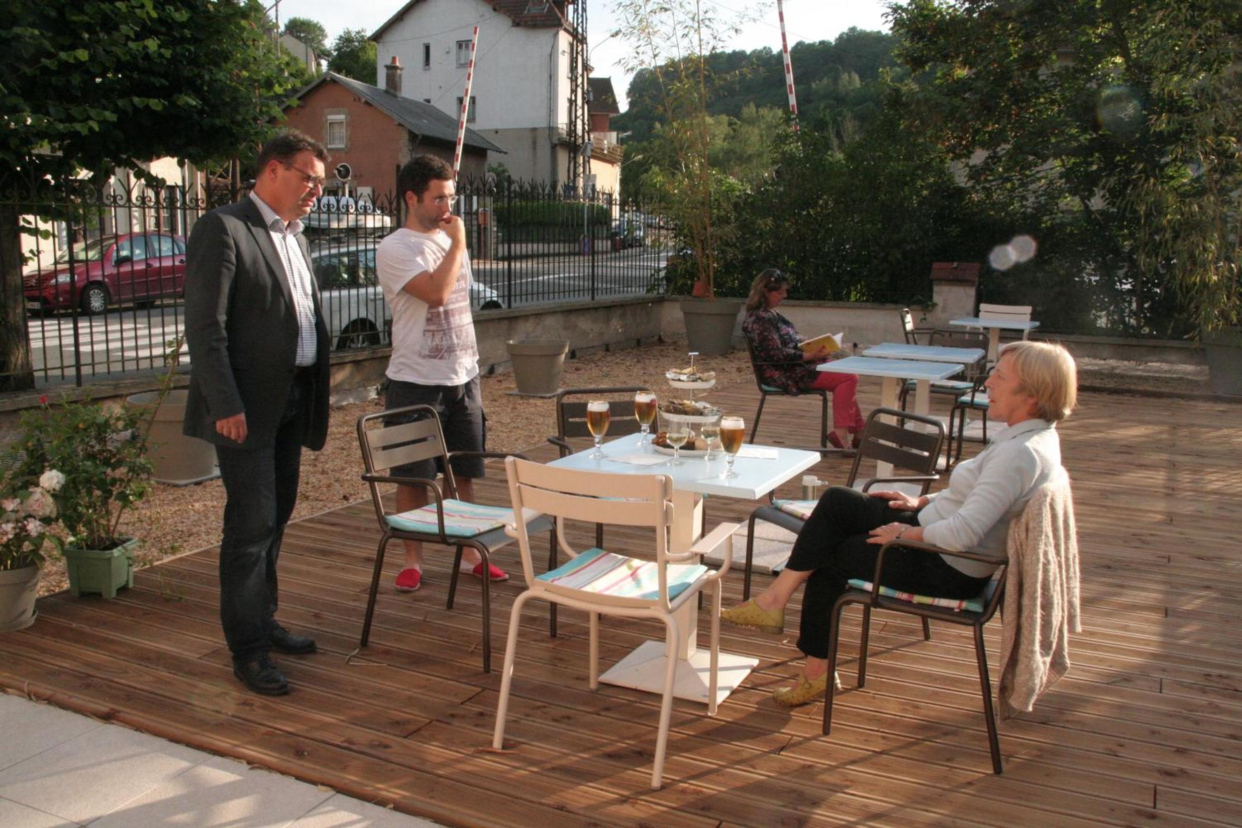 outdoor BBQ area