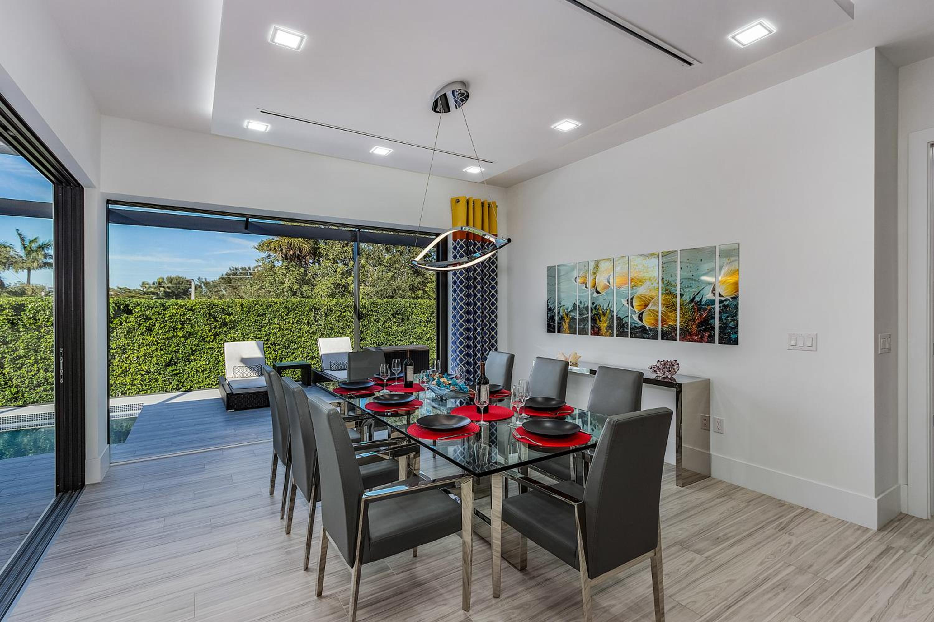 dining