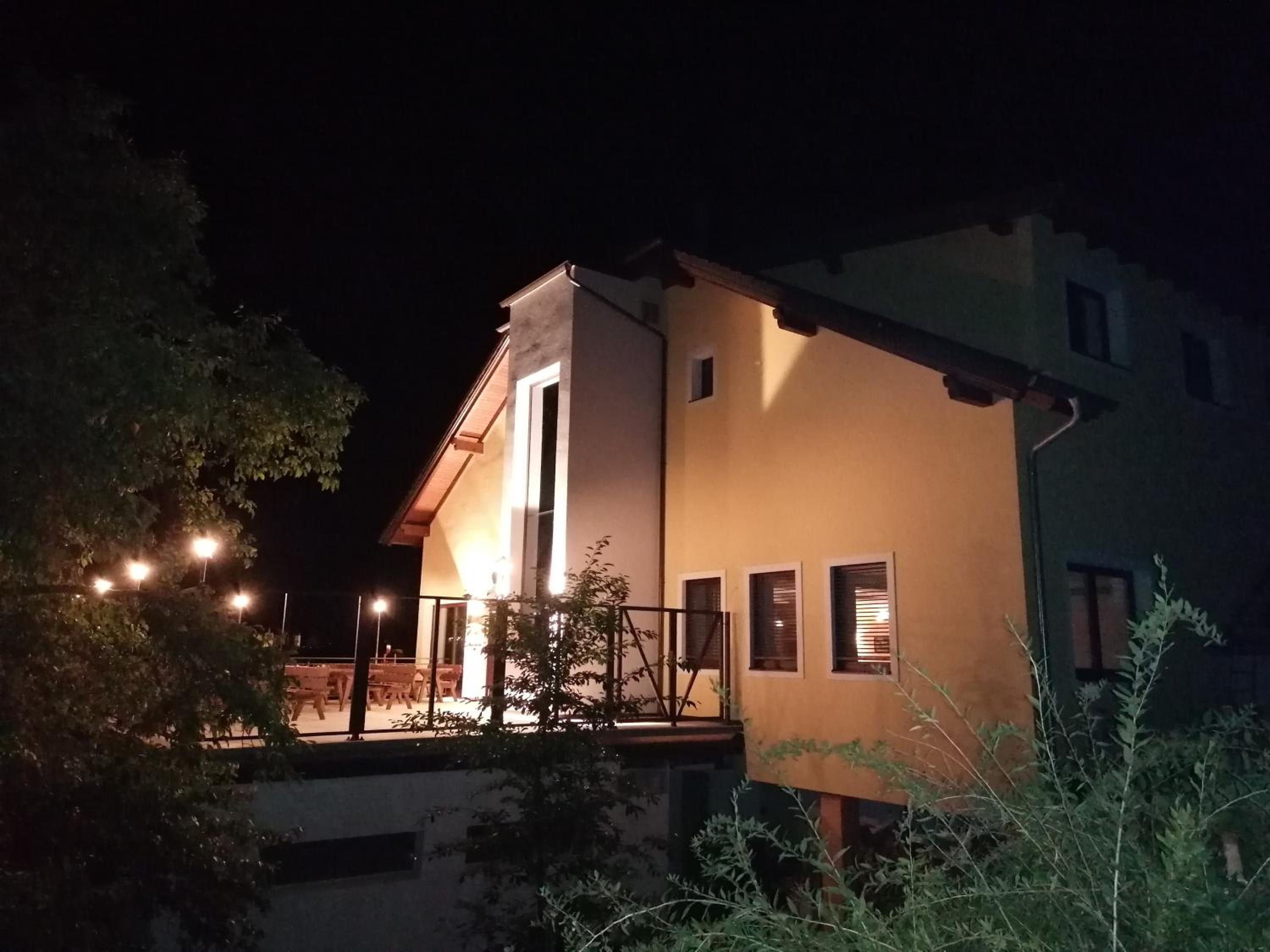 Gasthof zur Donaubrücke