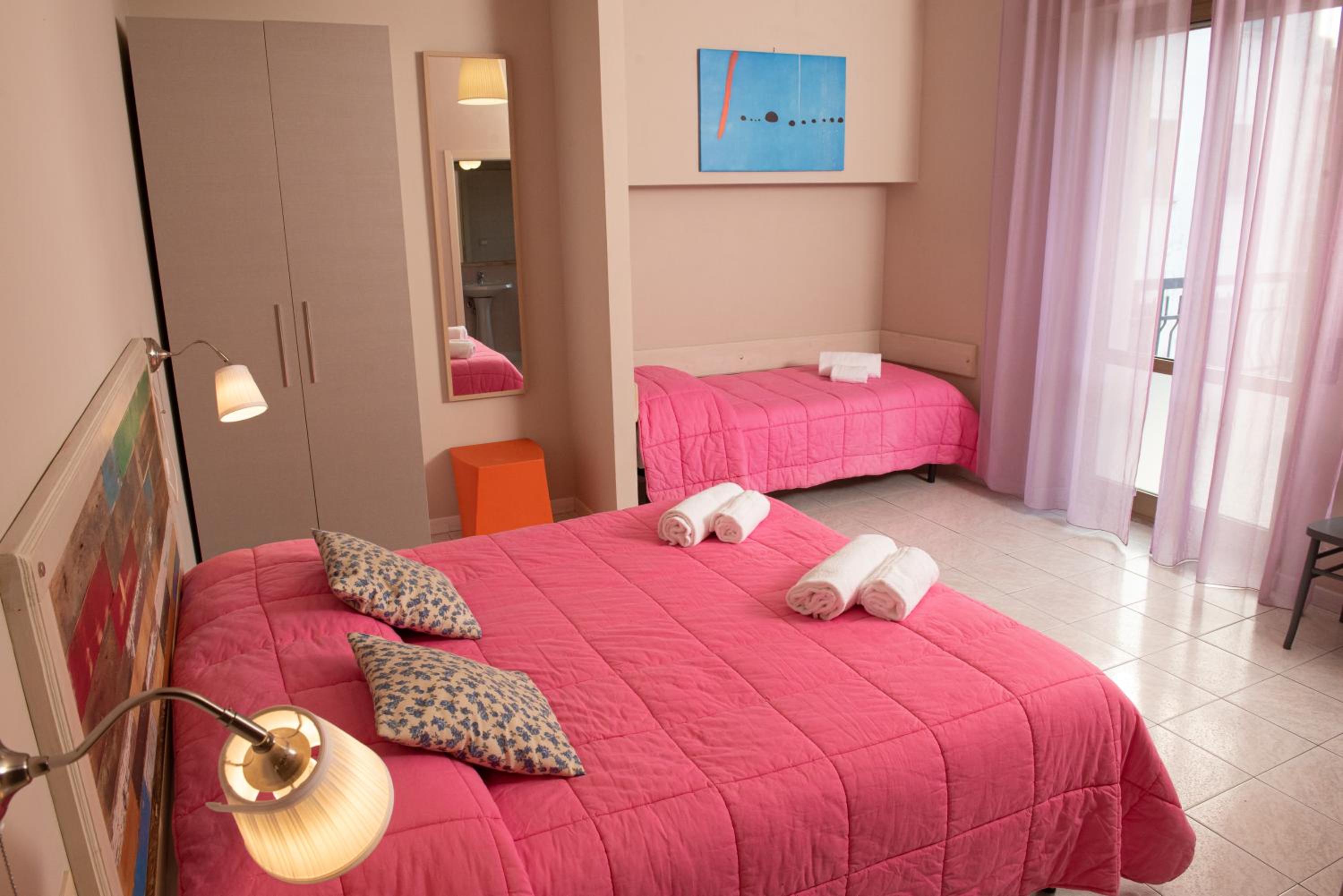 Hostal Al Porto view 5