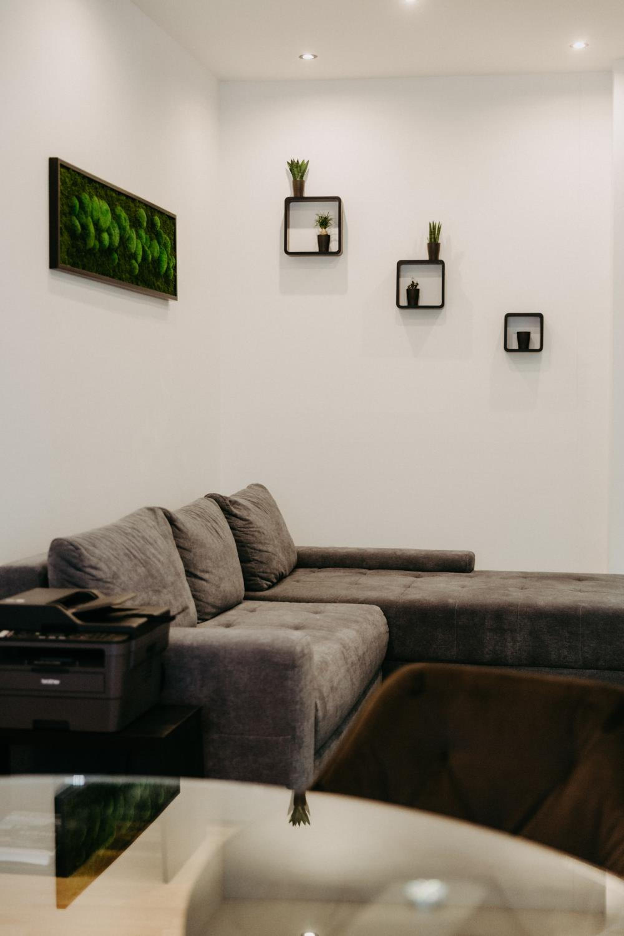 Modernes, stilvolles eingerichtetes Loft