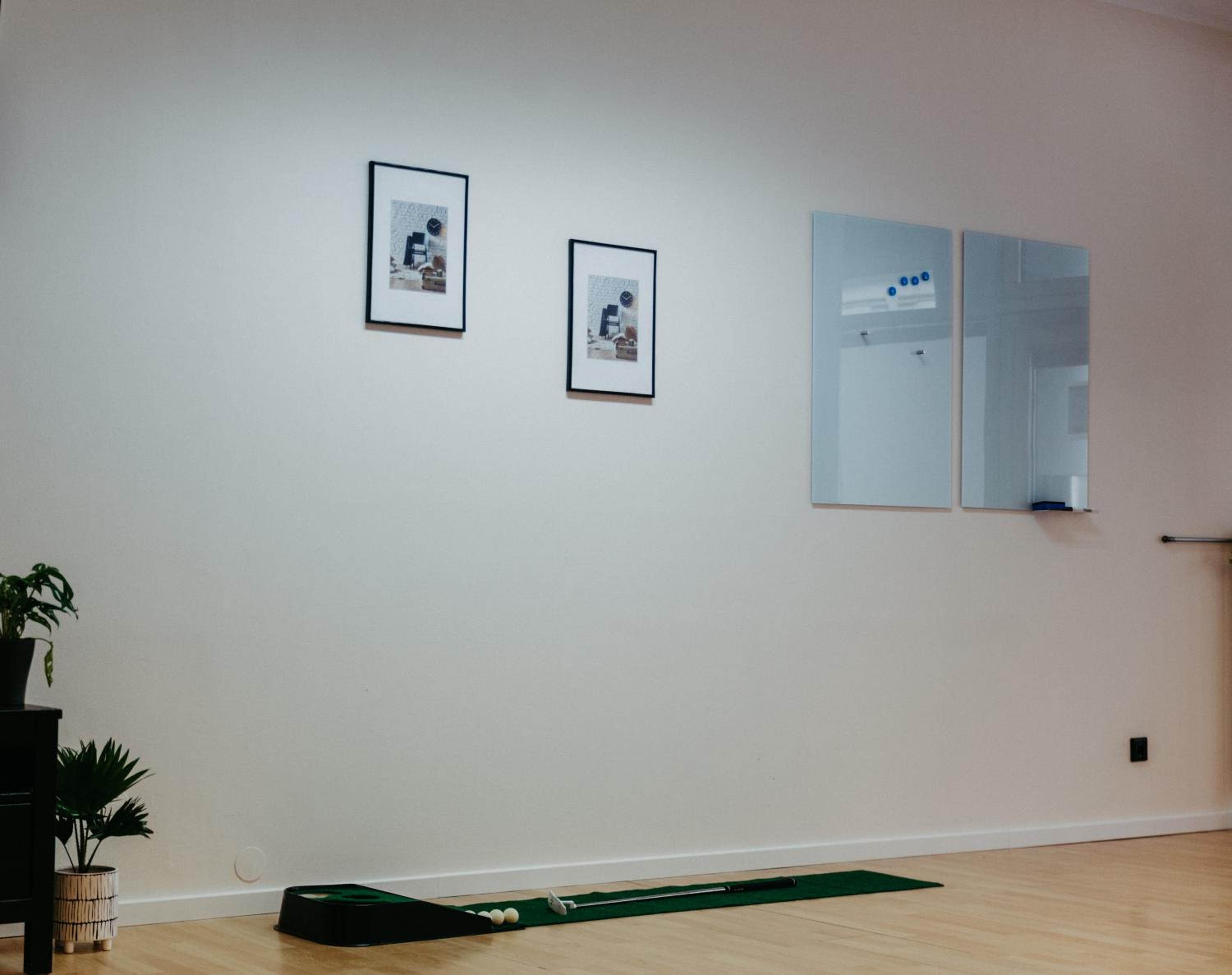 Modernes, stilvolles eingerichtetes Loft