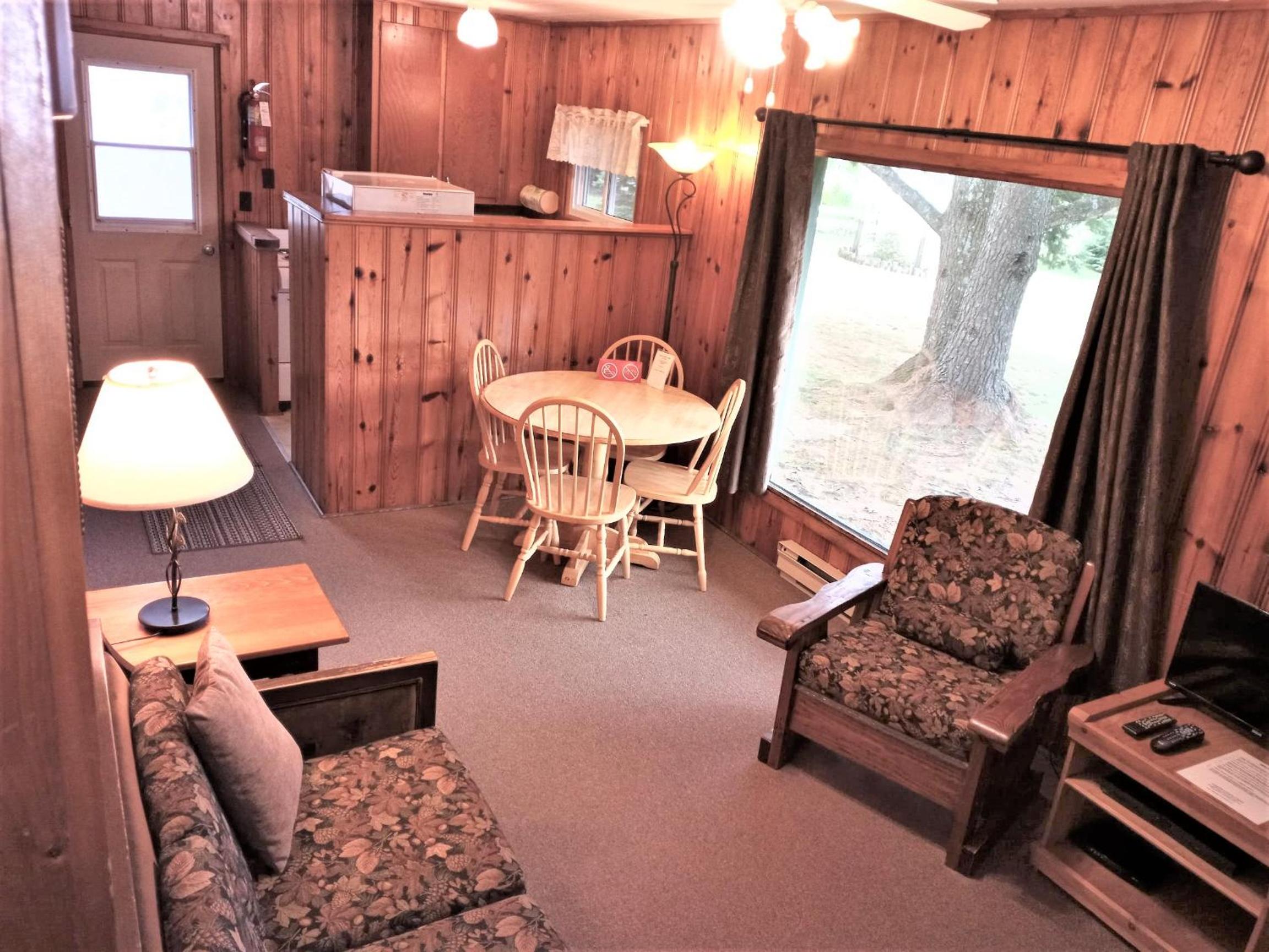 Logging Chain Lodge Cottage Resort