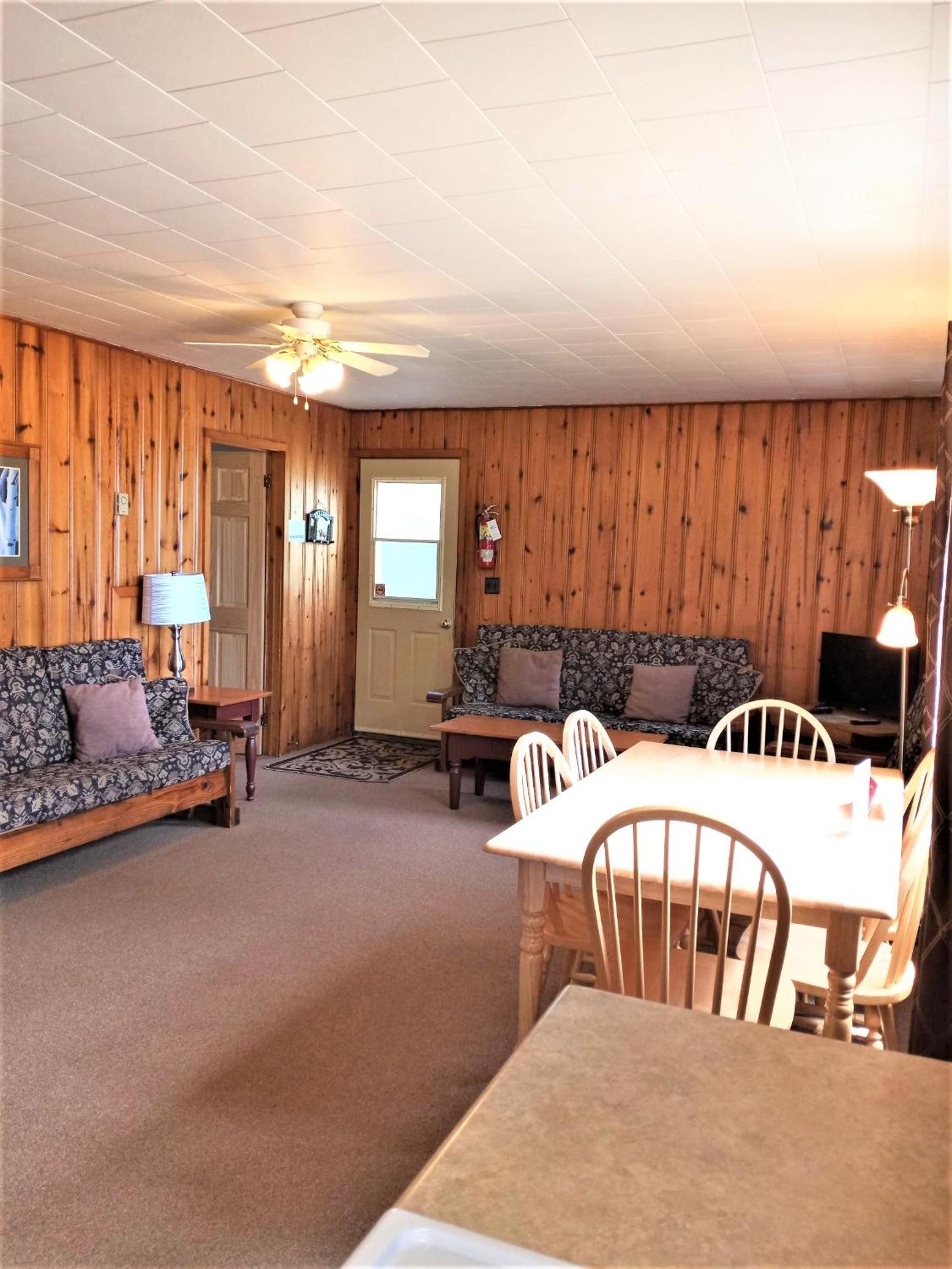 Logging Chain Lodge Cottage Resort