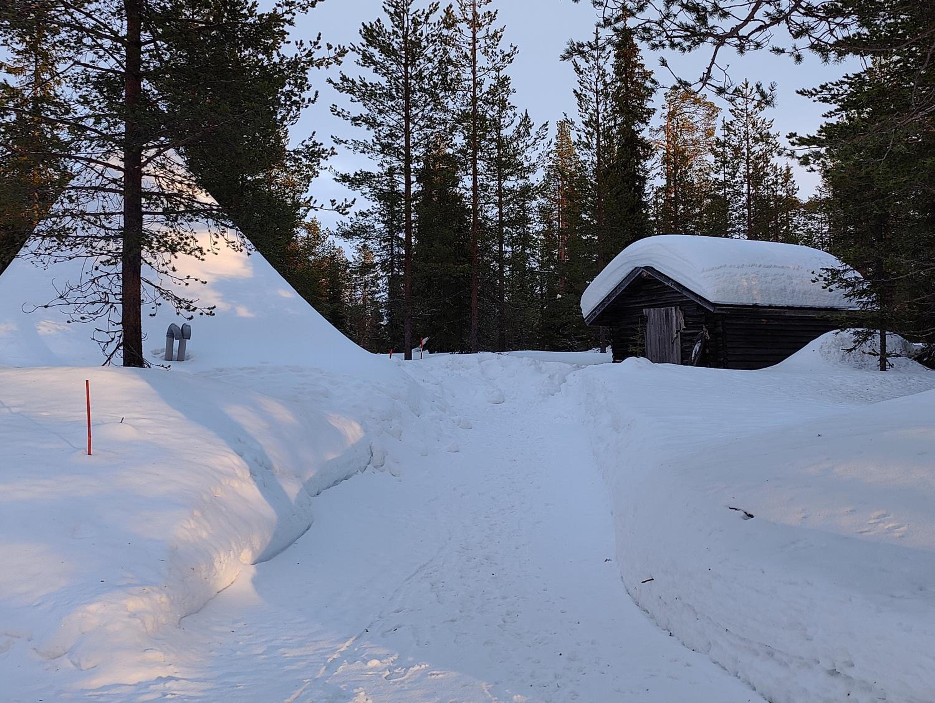 Ylläksen Metsäpirtti - Ulkoilijan koti