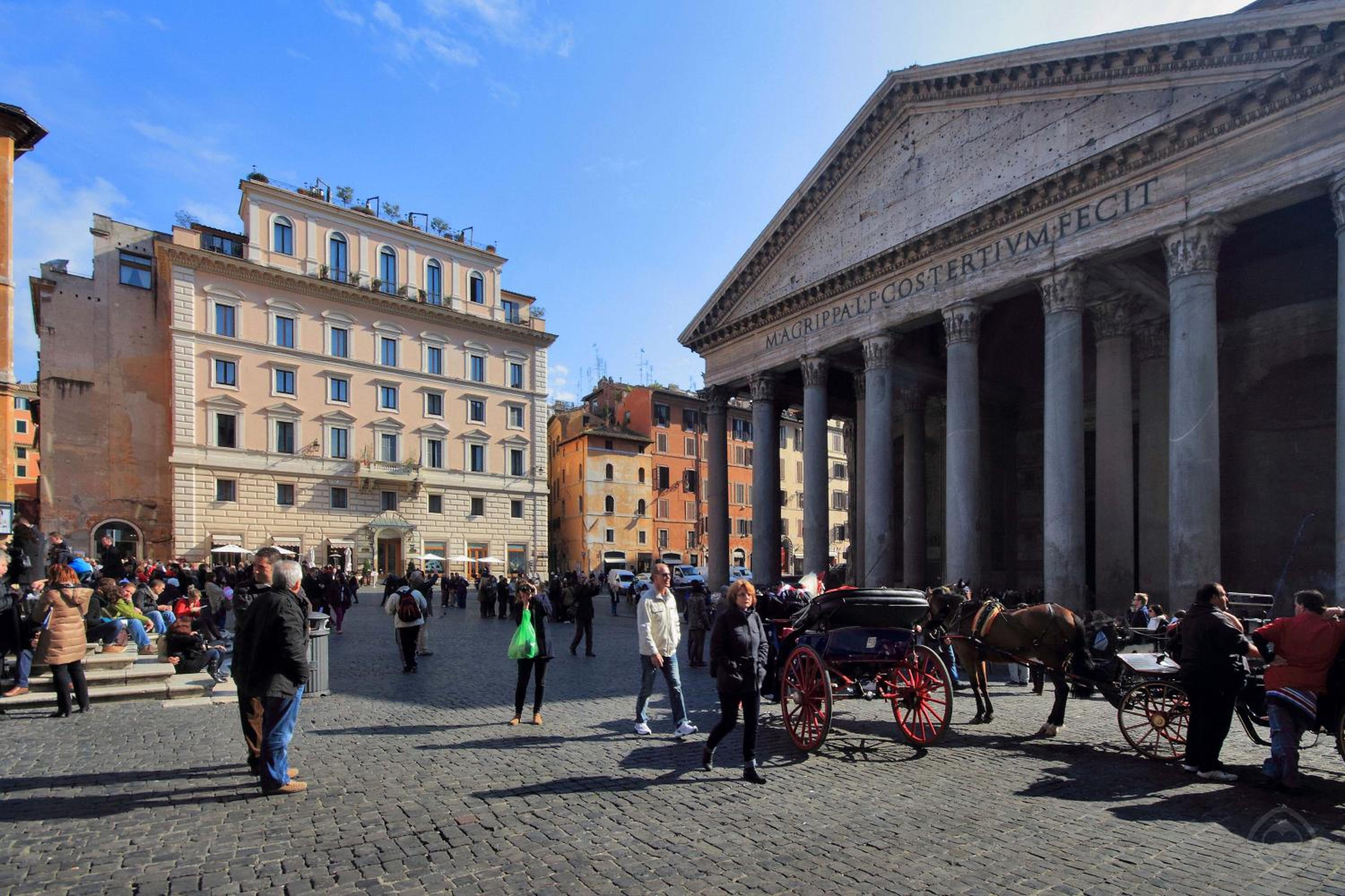 Roman Holiday Colosseo