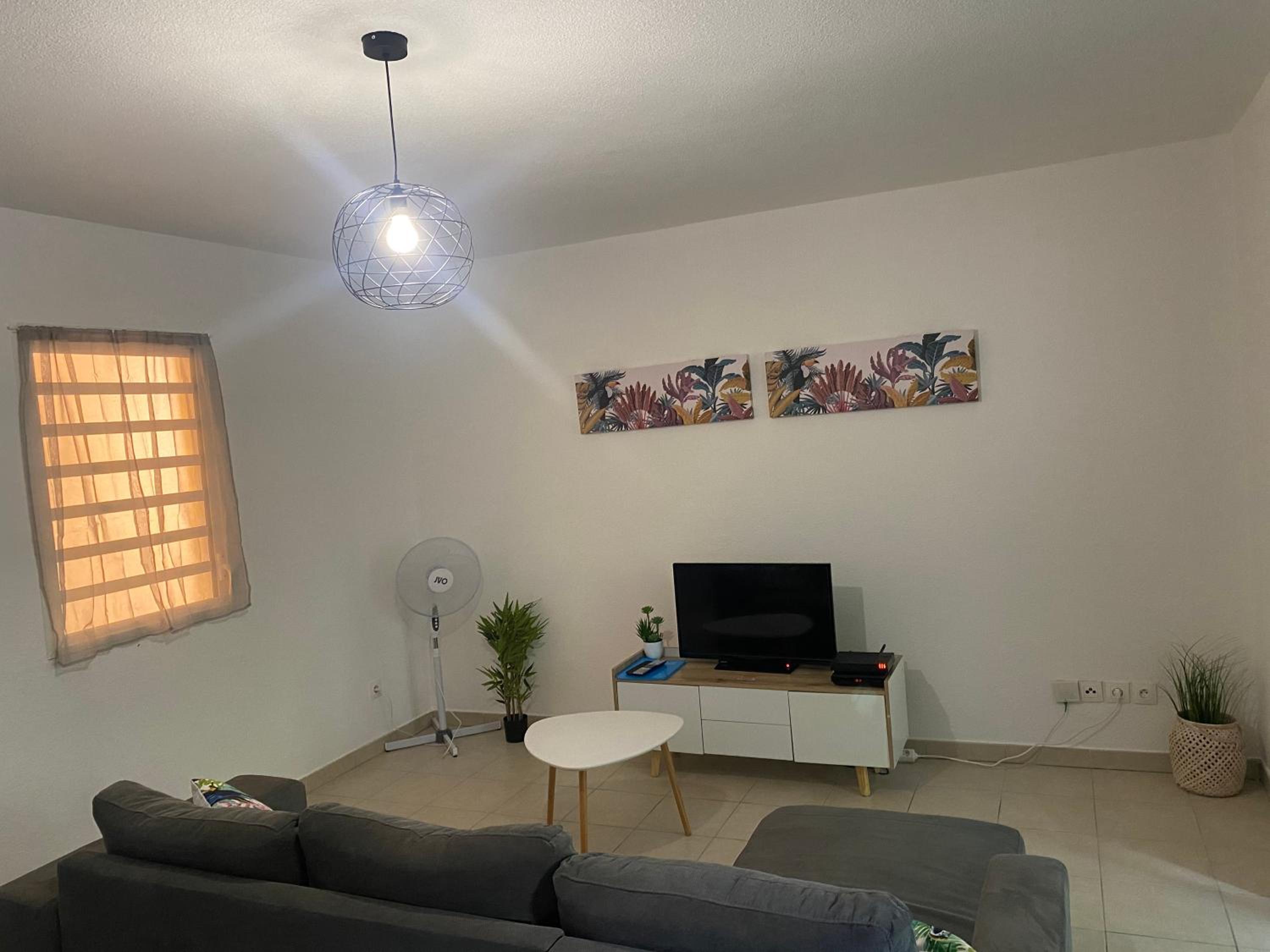 Joli appartement rénové à neuf view 4