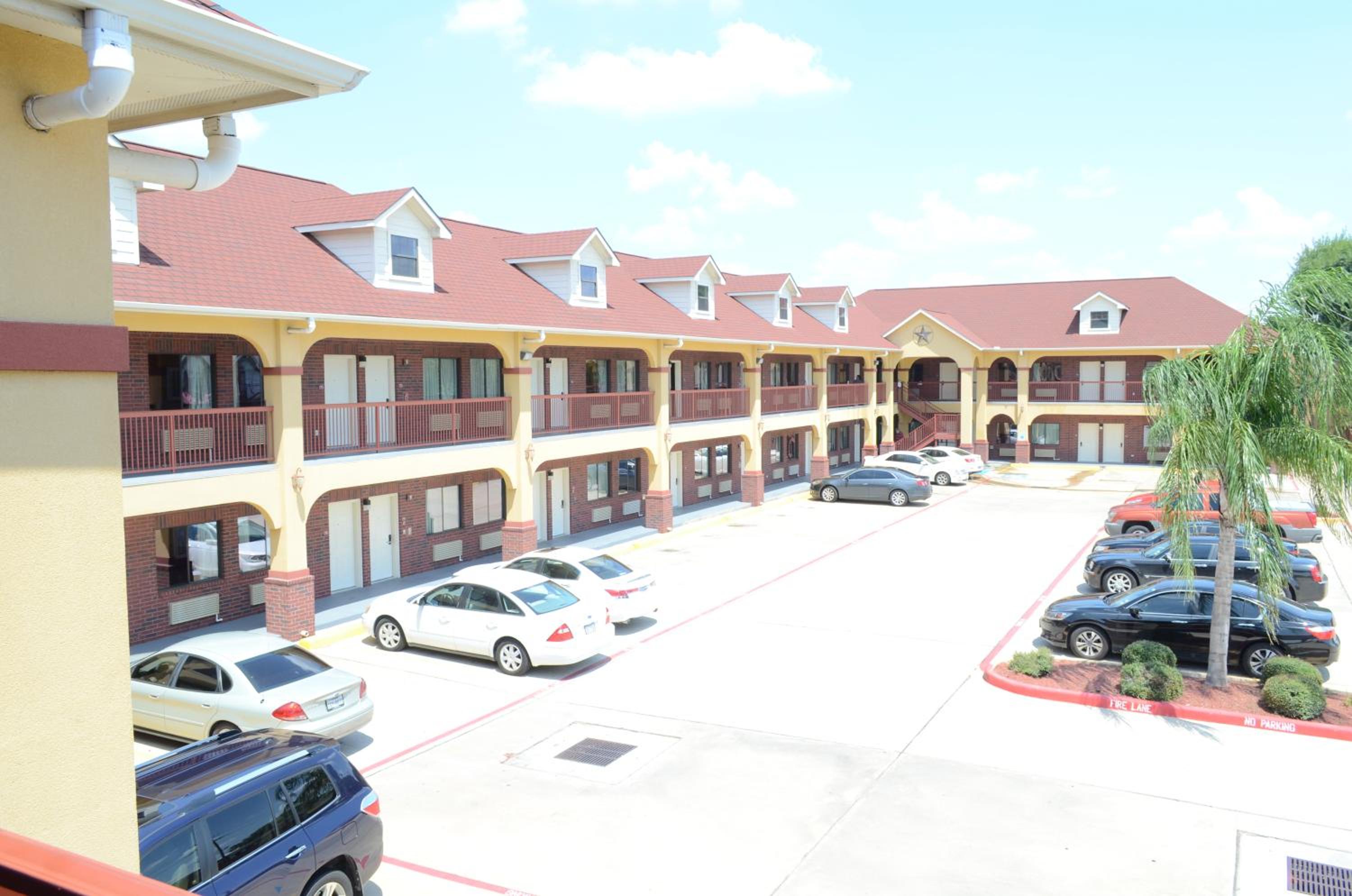 Sterling Inn and Suites at Reliant and Medical Center Houston view 2
