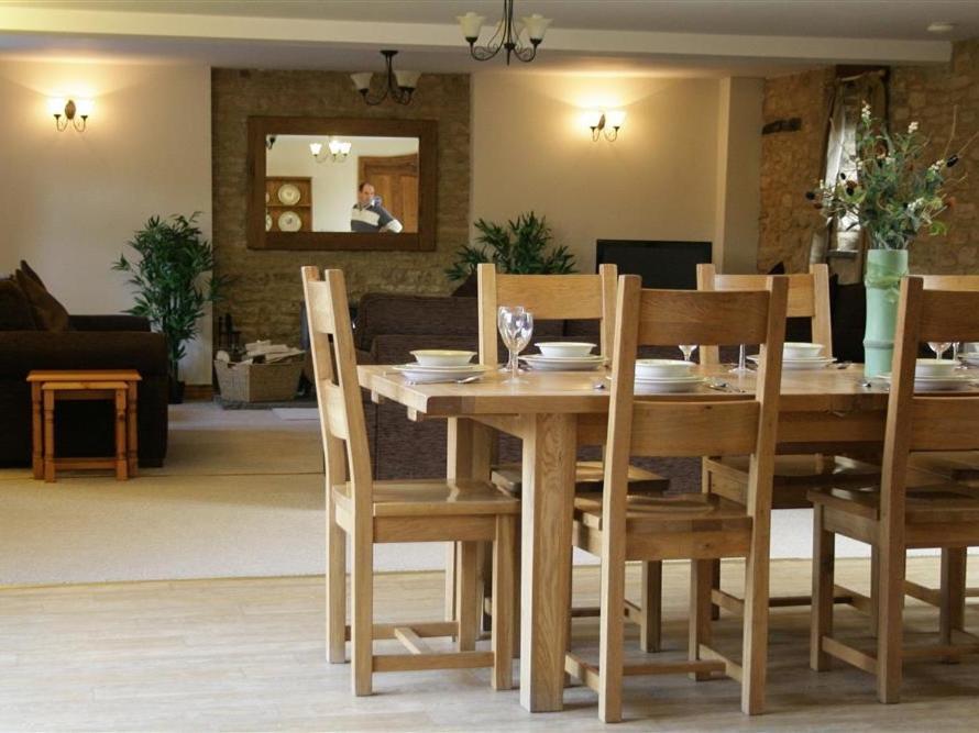Tithe Barn, Lyneham view 3