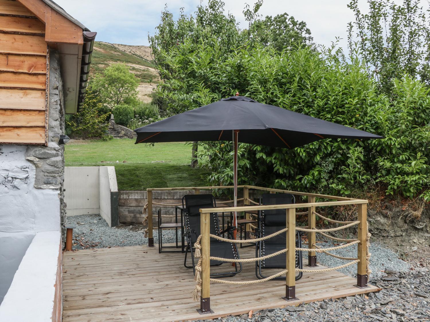 Rhianwen, Plas Moelfre Hall Barns view 4