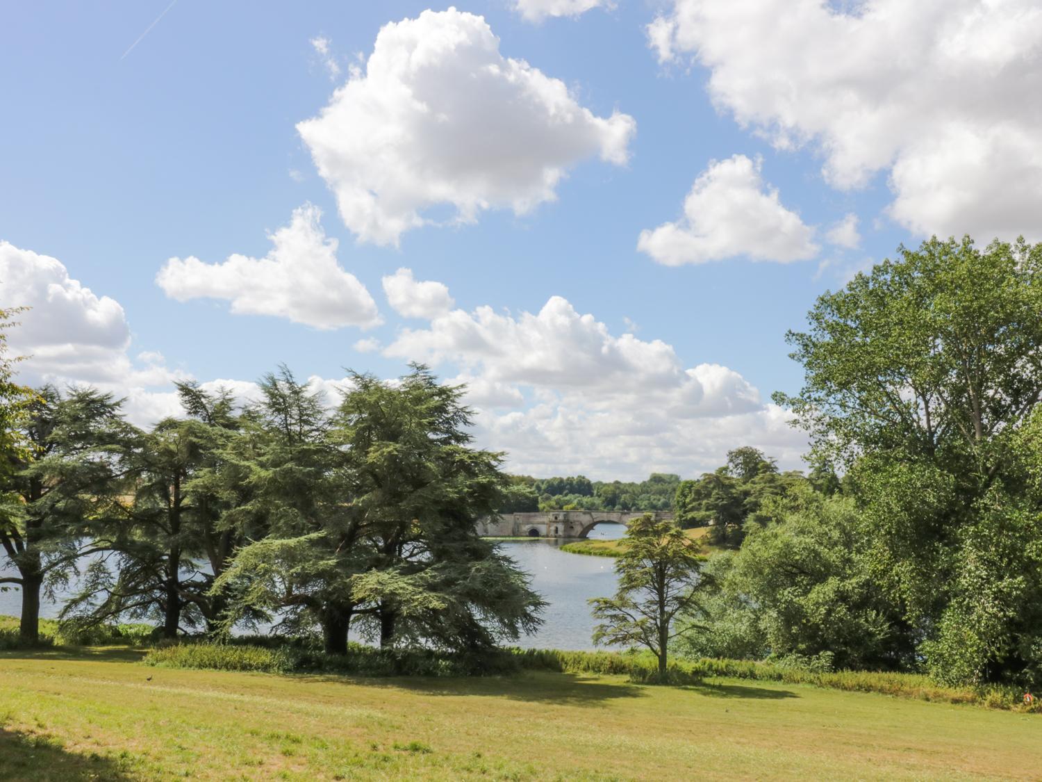 Woodstock Vacations - Blenheim Edge, The Causeway - Property Image 5