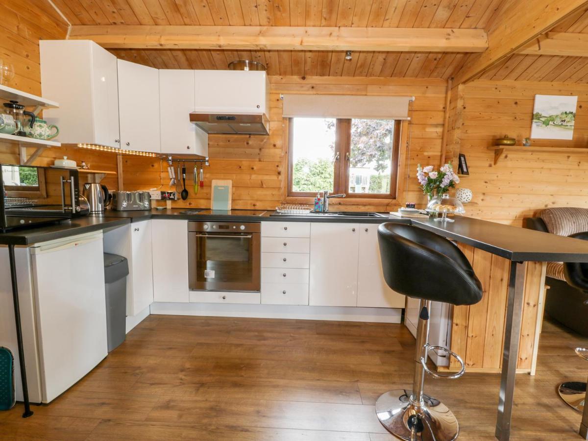 Mayfields Lodge