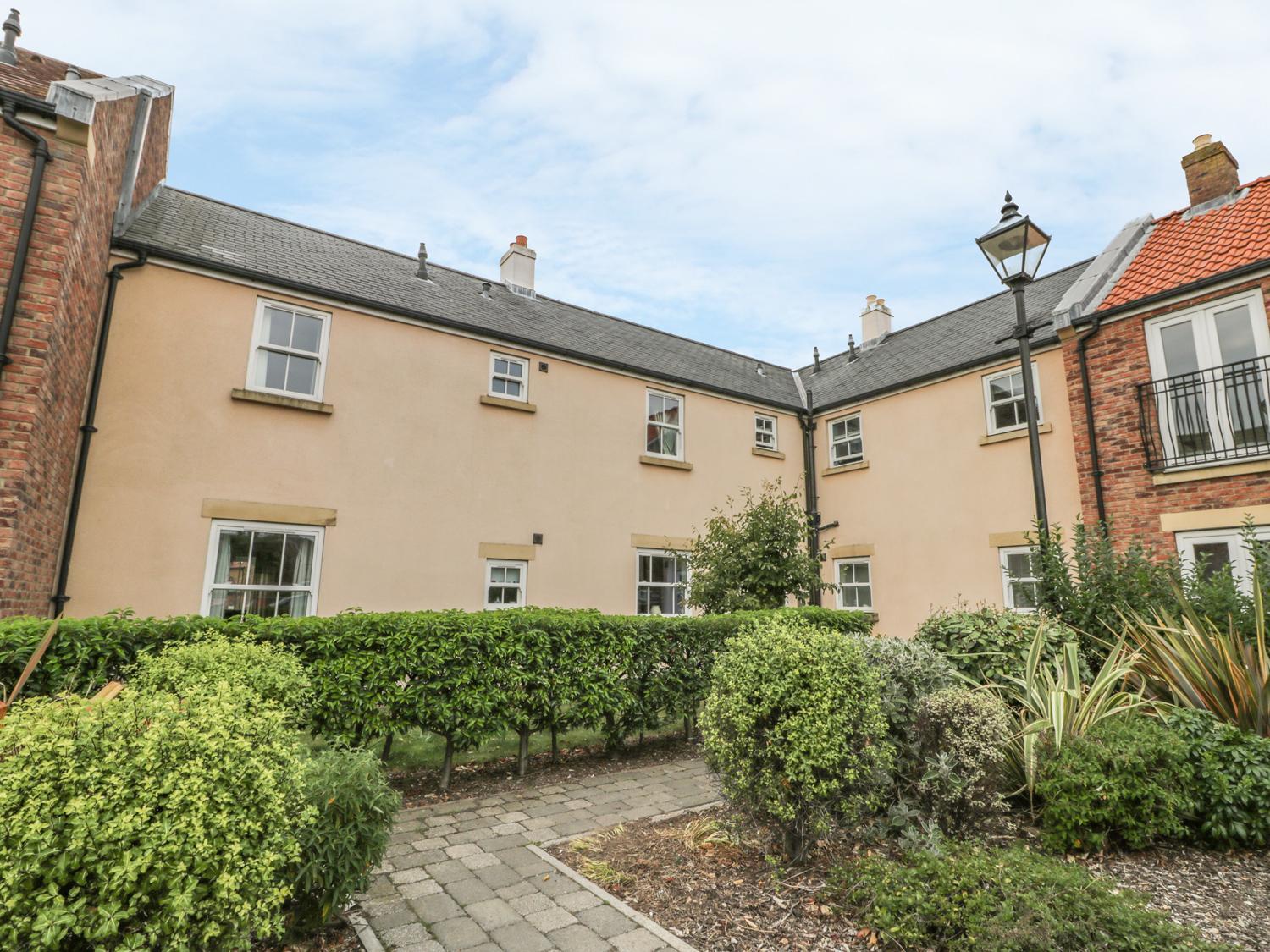 Hotel Nett's Coastal Escape - Image 1