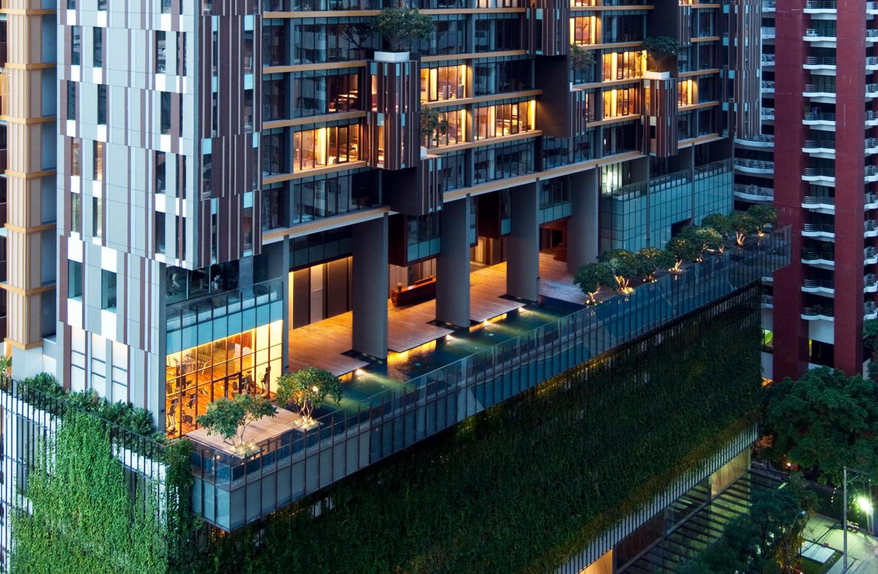 Hotel Hansar Bangkok Hotel - Image 1