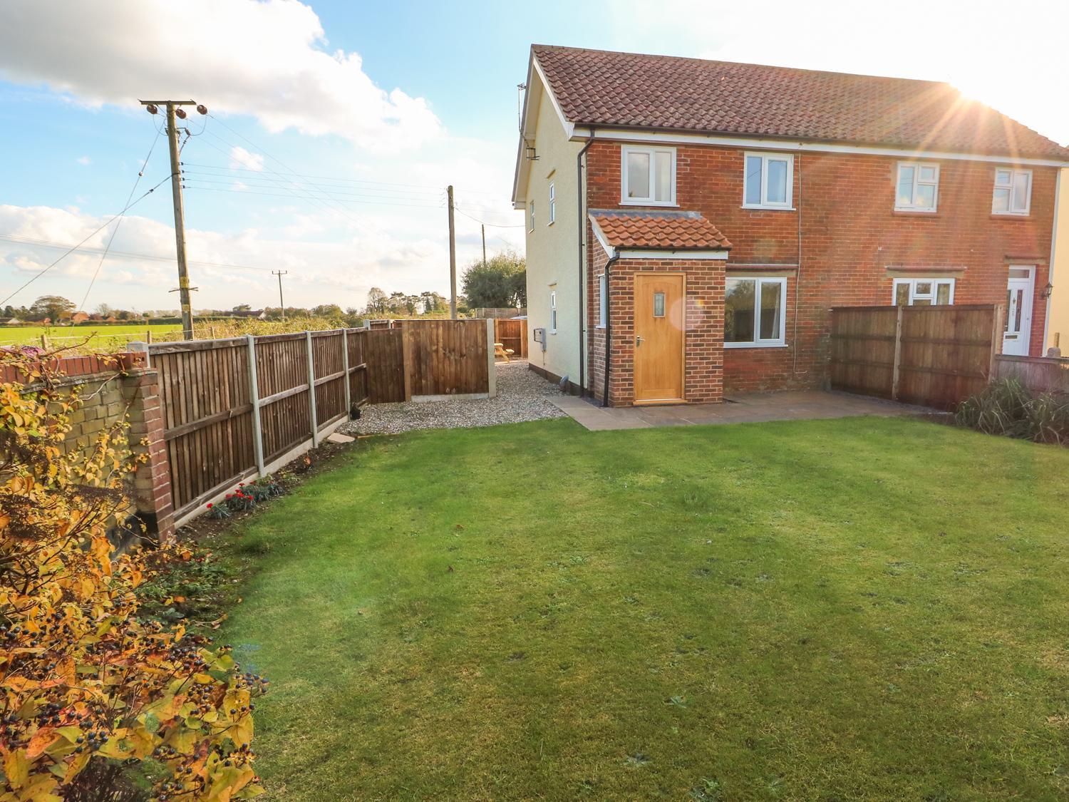 27 Whitegates view 3