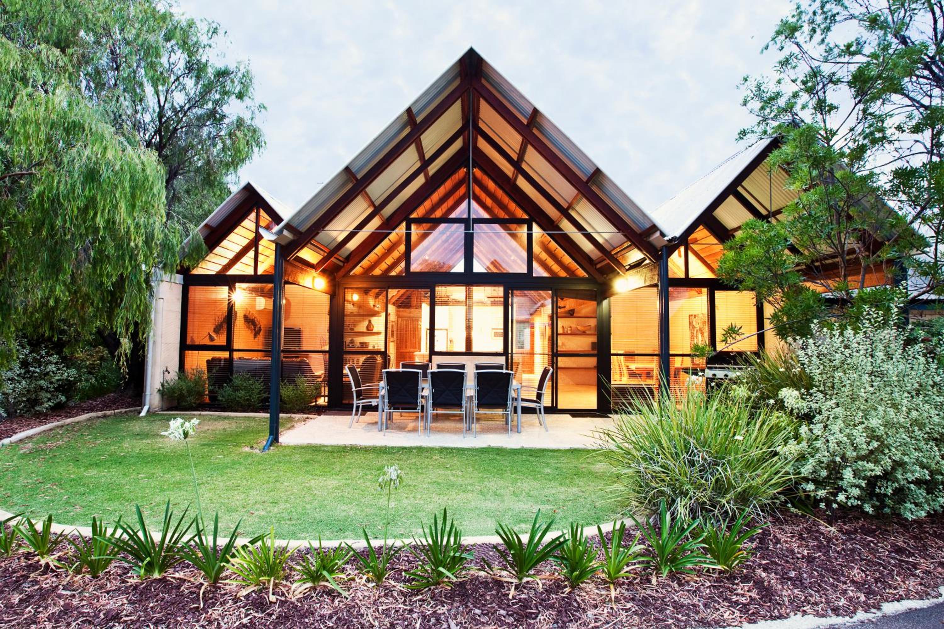 Whalers Cove Villas
