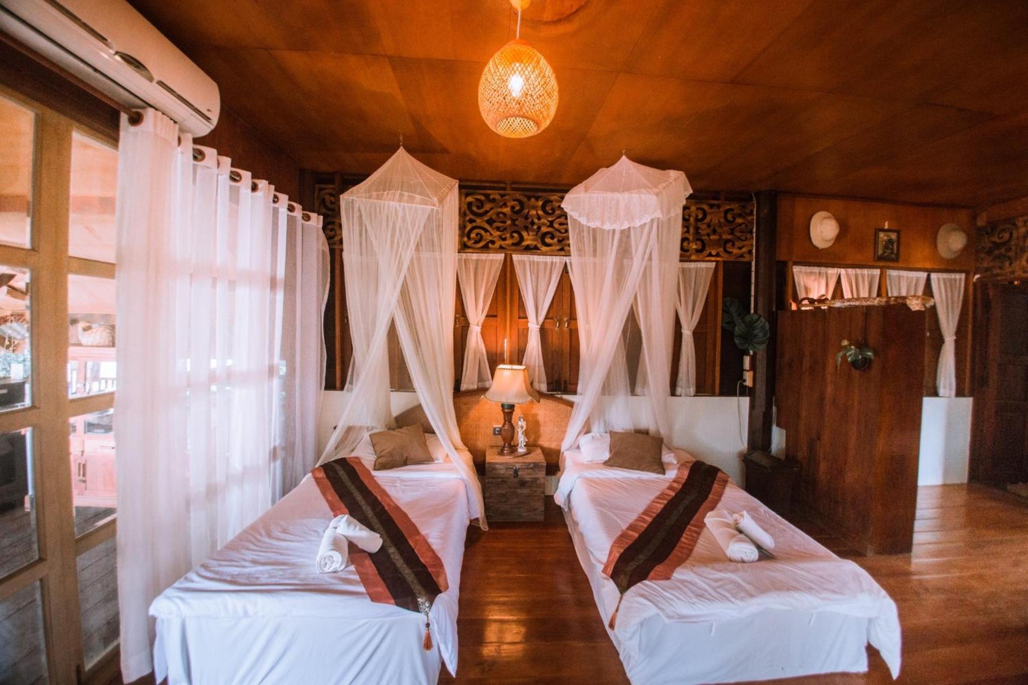 The Antique Riverside Resort