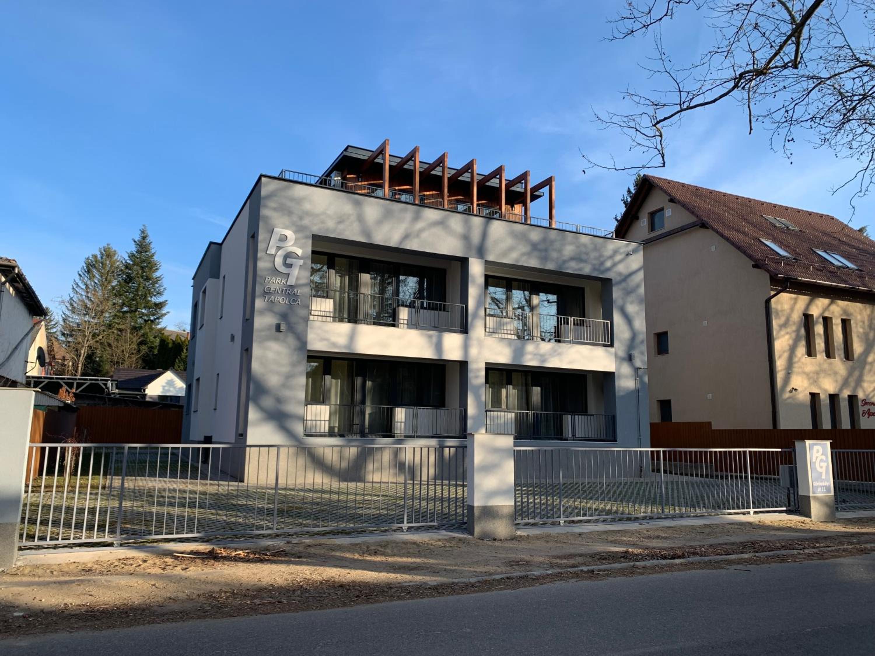 Park Central Tapolca - Apartments view 2