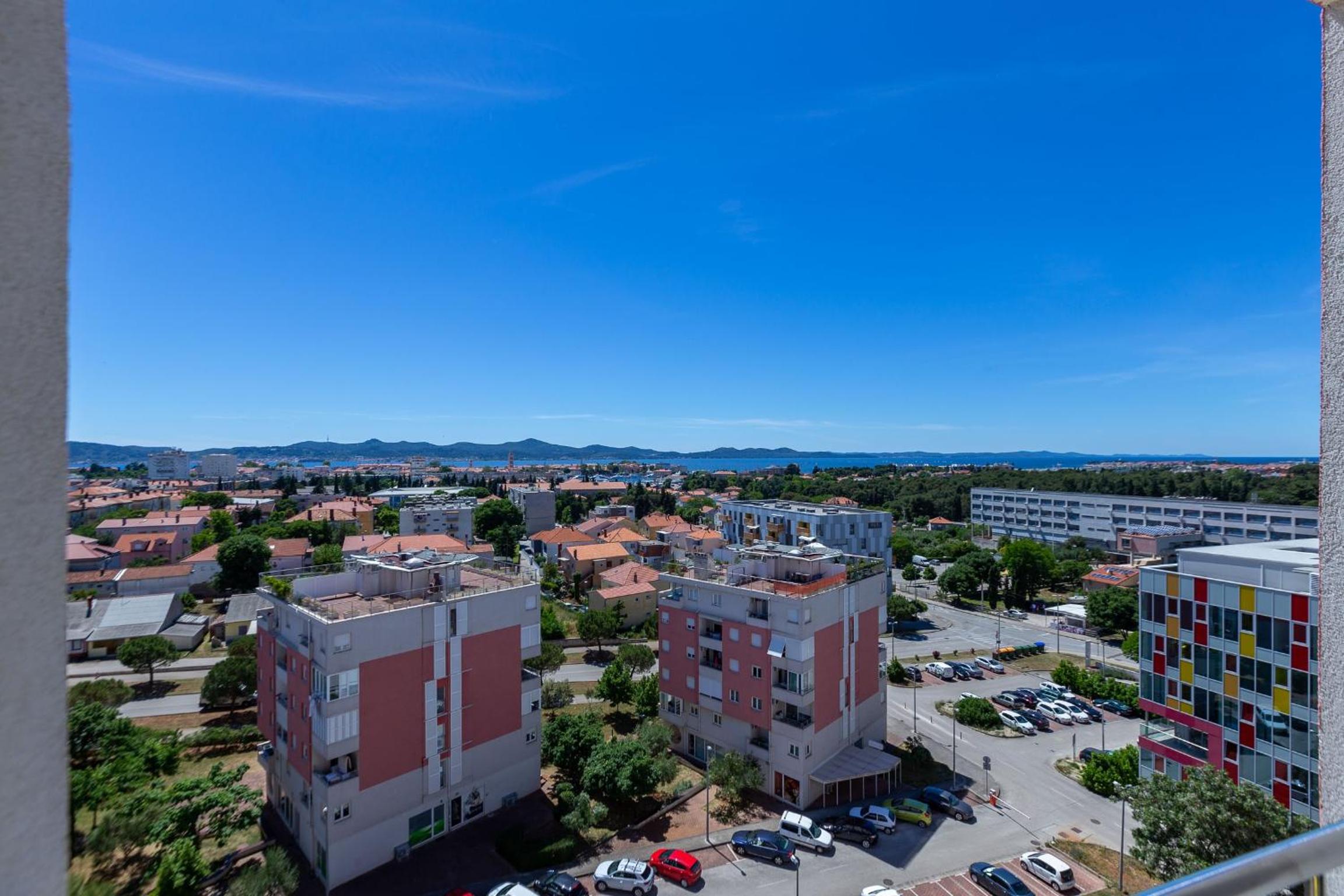 Jadran apartment with balcony and parking garage view 5