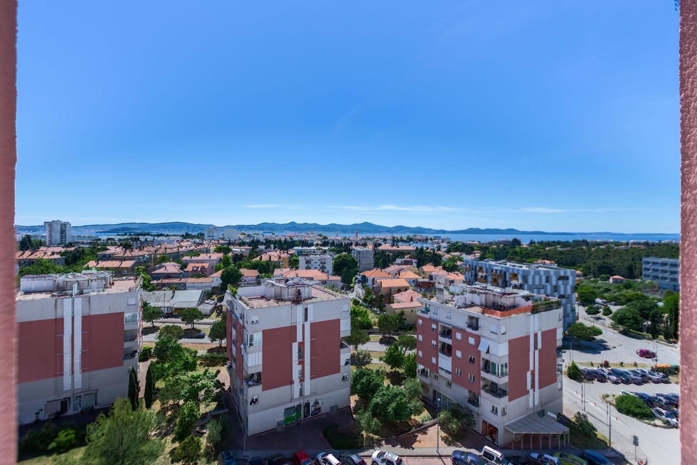 Jadran apartment with balcony and parking garage view 3