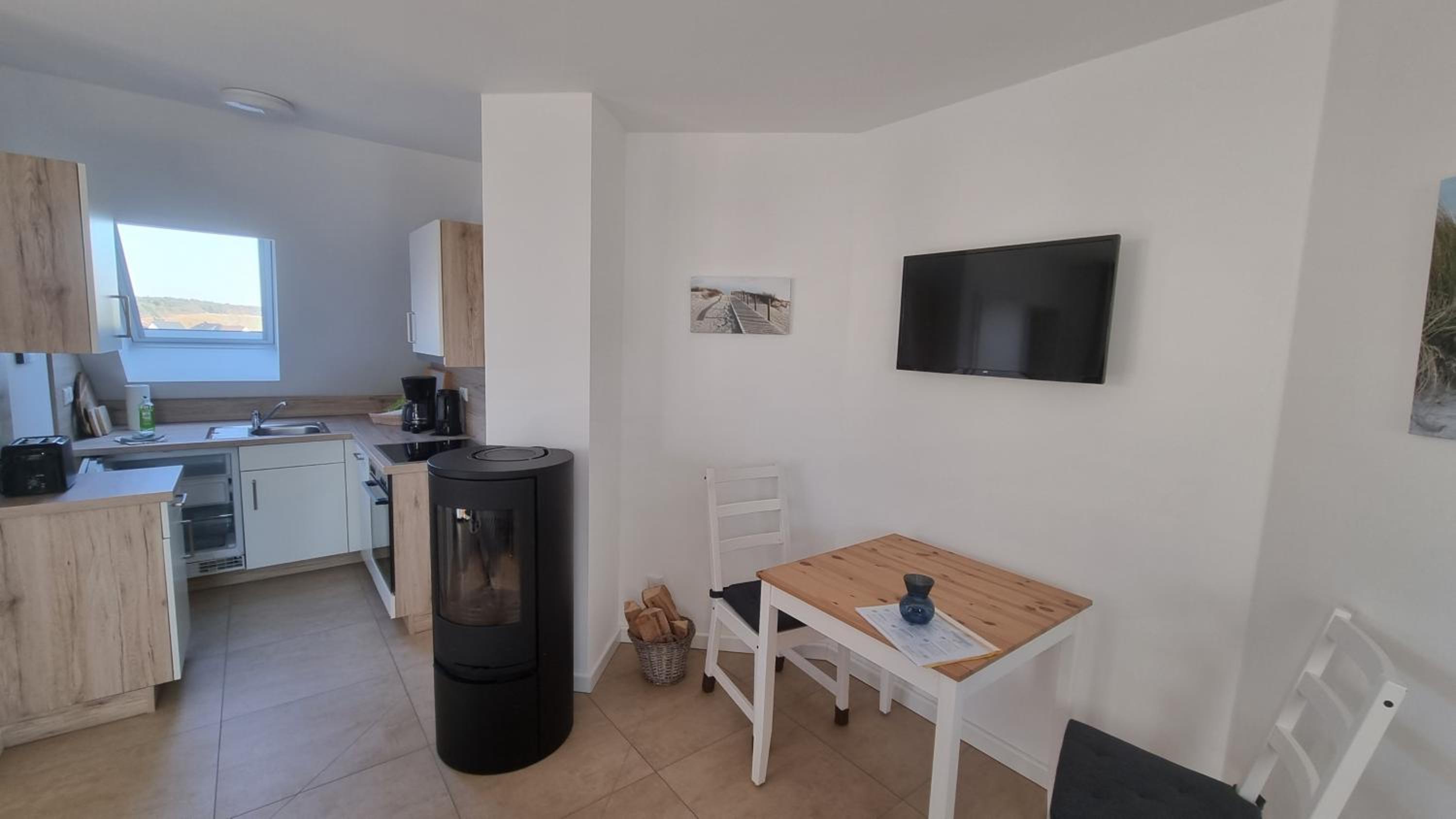 Ferienwohnung Rügen 1, Alt Reddevitz 108, Insel Rügen, mit Kamin