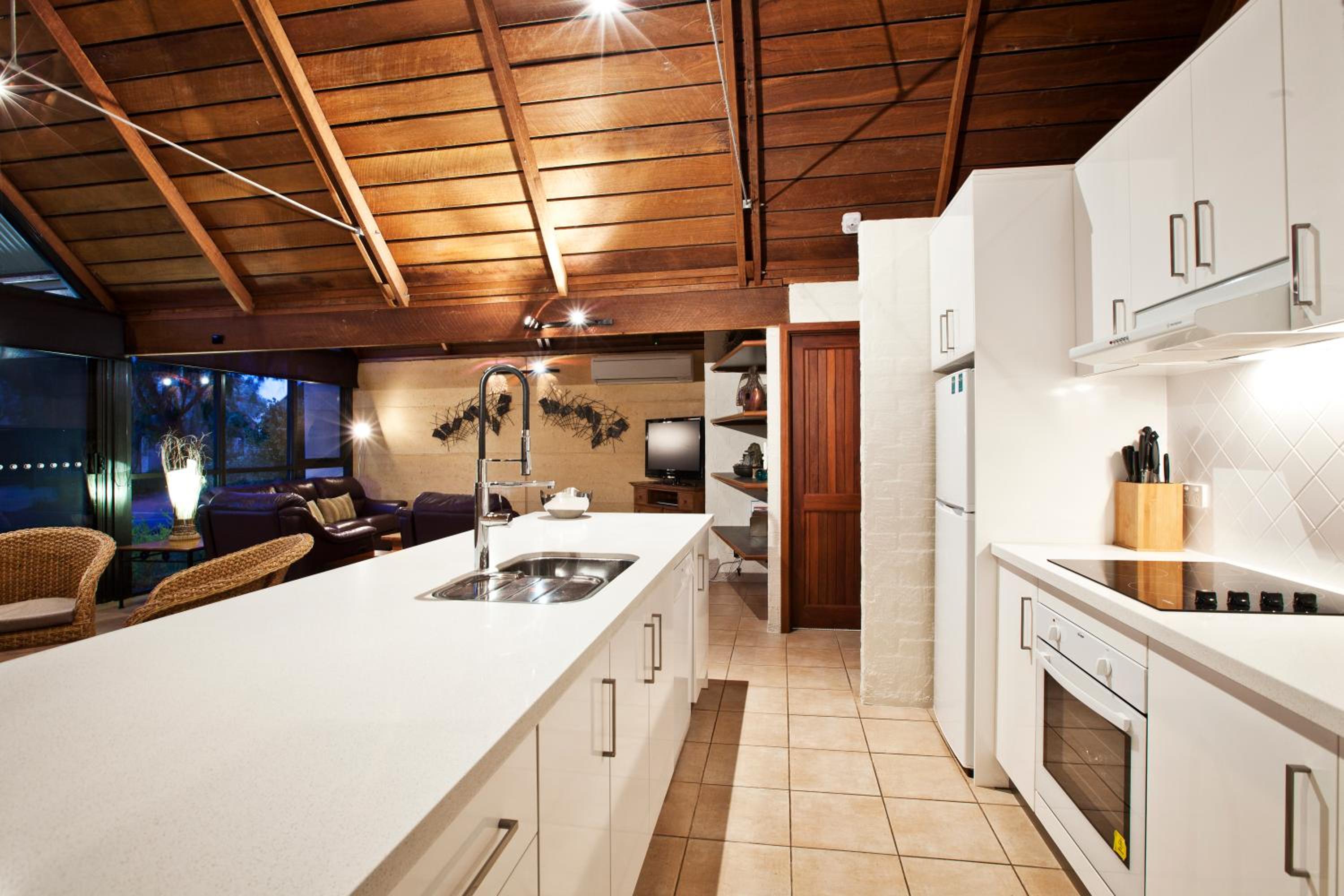 Whalers Cove Villas