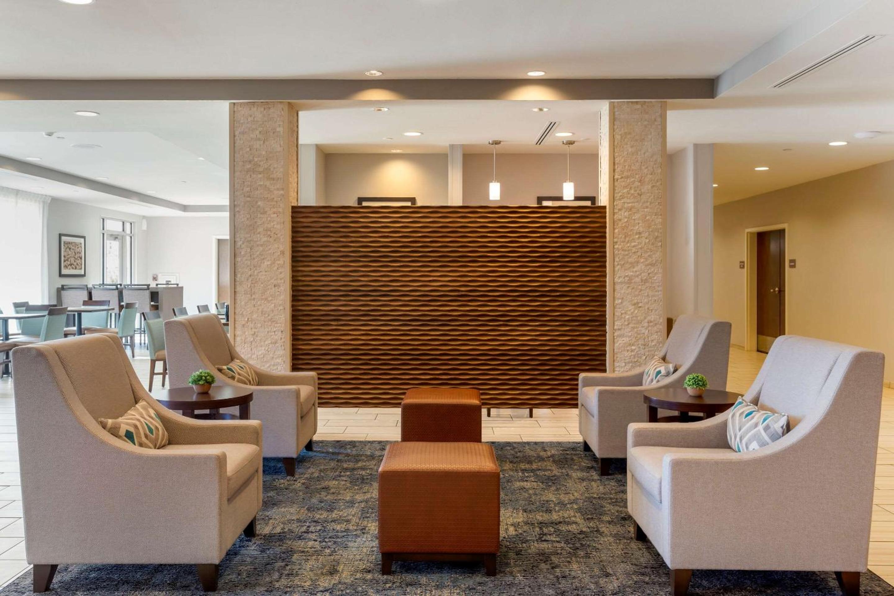 Jonesboro Vacations - Comfort Inn - Property Image 4