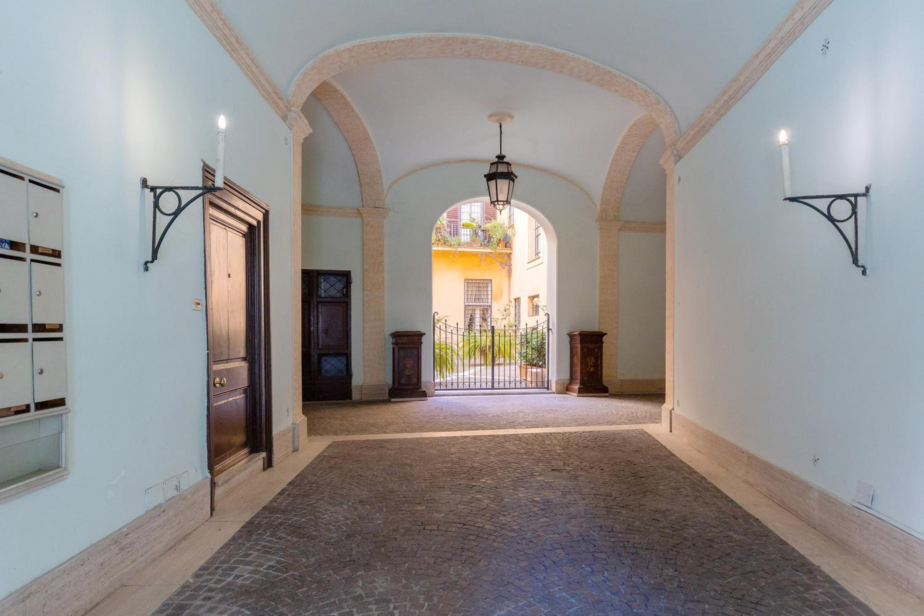 Rome As You Feel - Charming Loft Campitelli in Navona