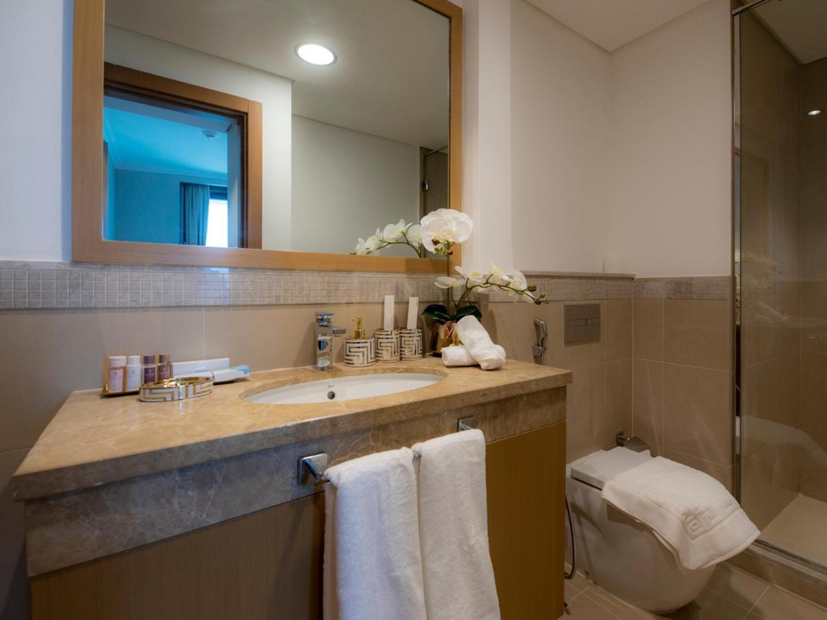 FIRST CLASS 3BR with full DUBAI SKYLINE & SEA view