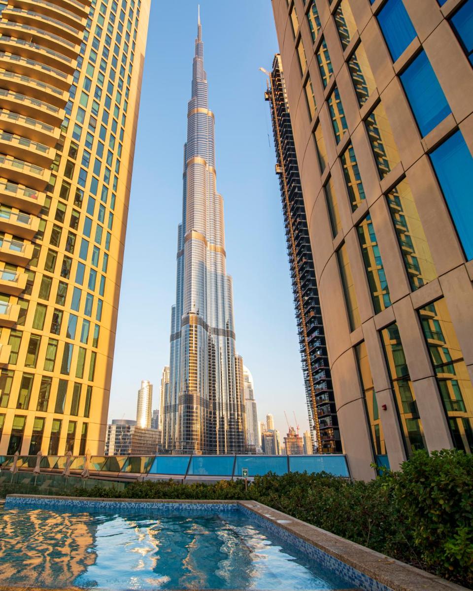 FIRST CLASS 3BR with full DUBAI SKYLINE & SEA view