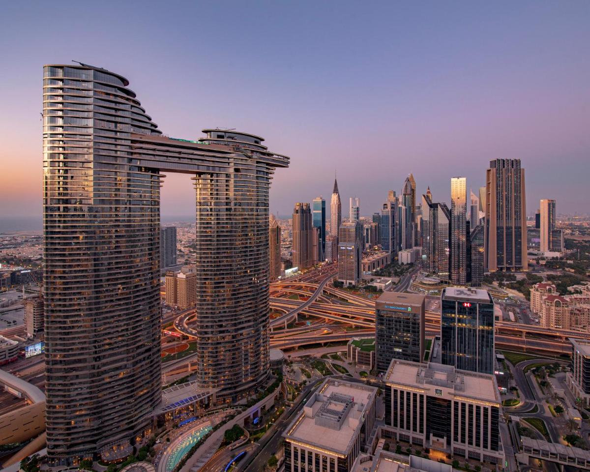 FIRST CLASS 3BR with full DUBAI SKYLINE & SEA view