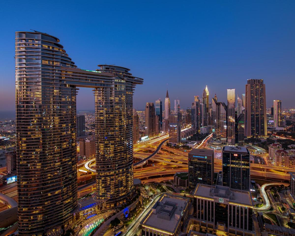 FIRST CLASS 3BR with full DUBAI SKYLINE & SEA view