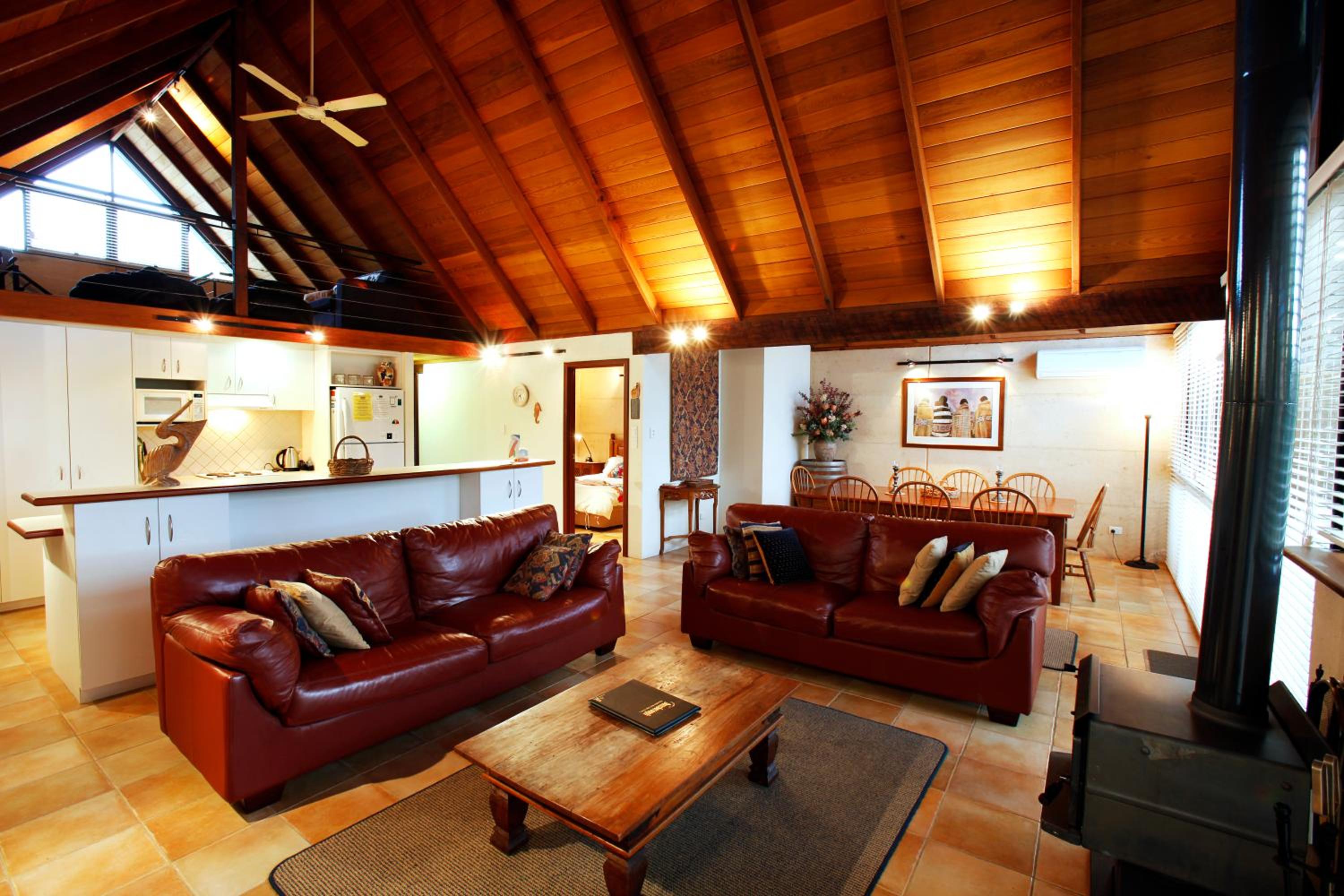 Whalers Cove Villas