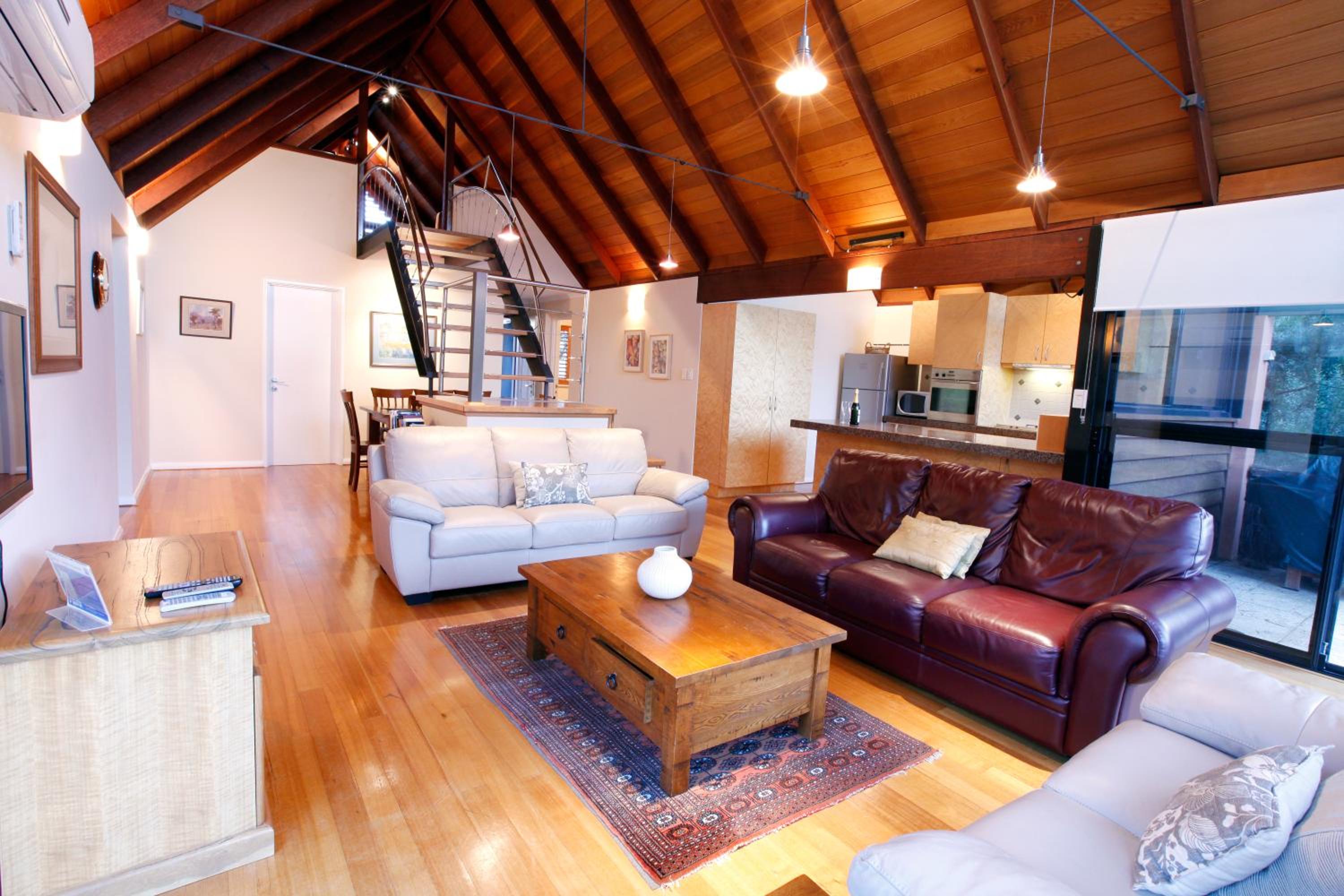 Whalers Cove Villas