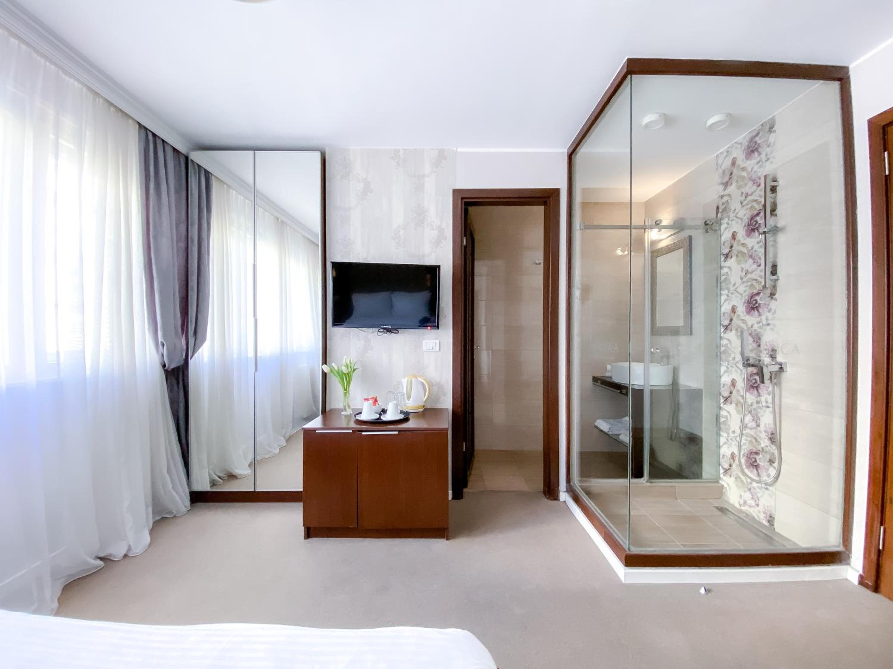 Luka de Luka Suites view 4