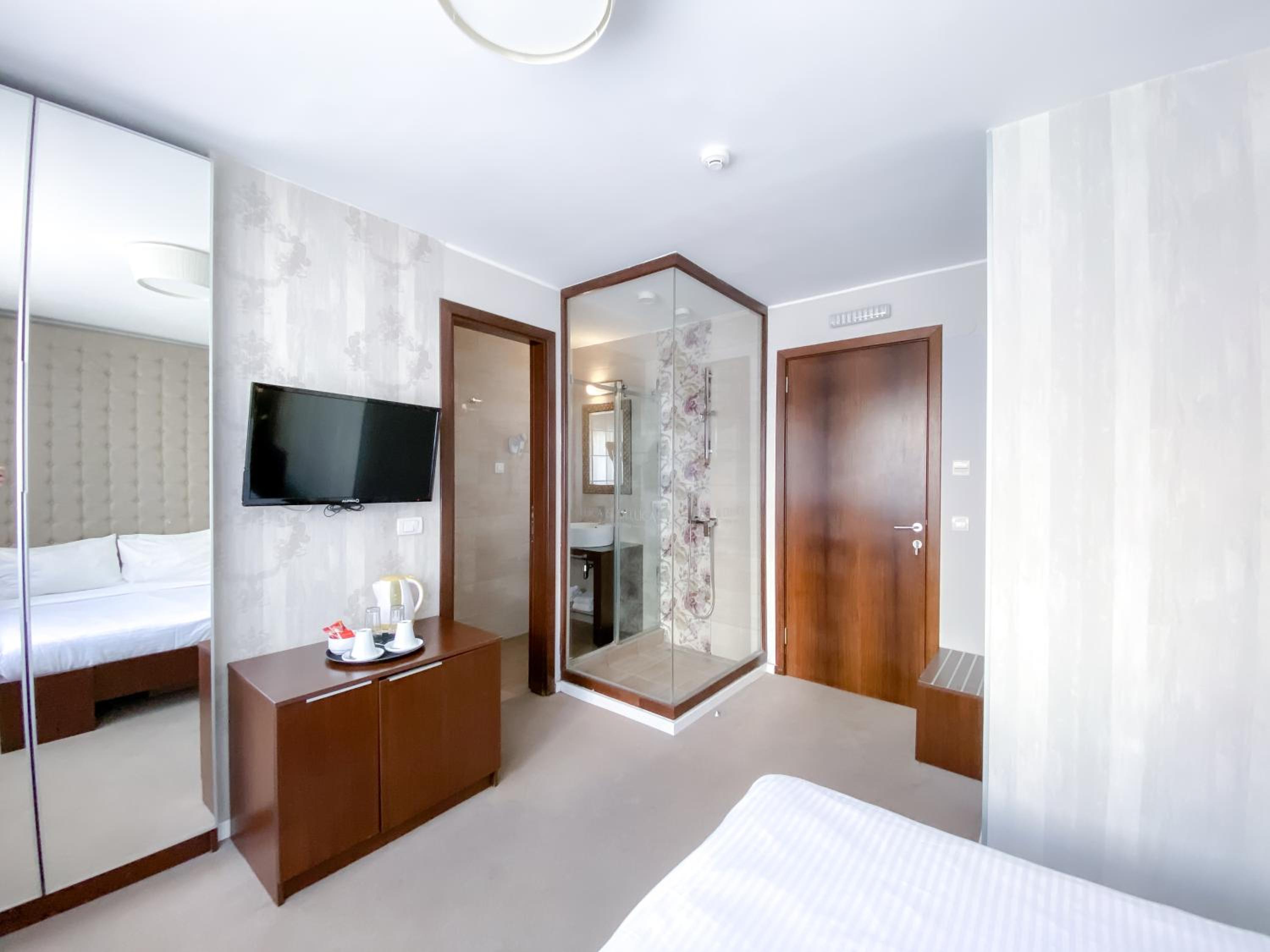 Luka de Luka Suites view 5
