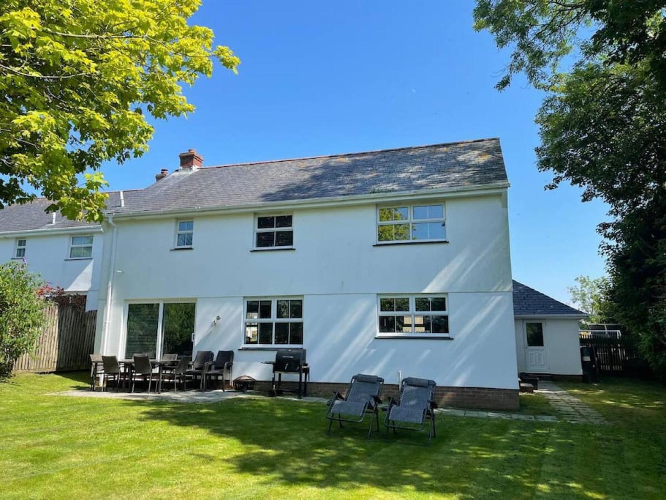 The Meadows St Teath, 4 bed sleeps 7 view 5