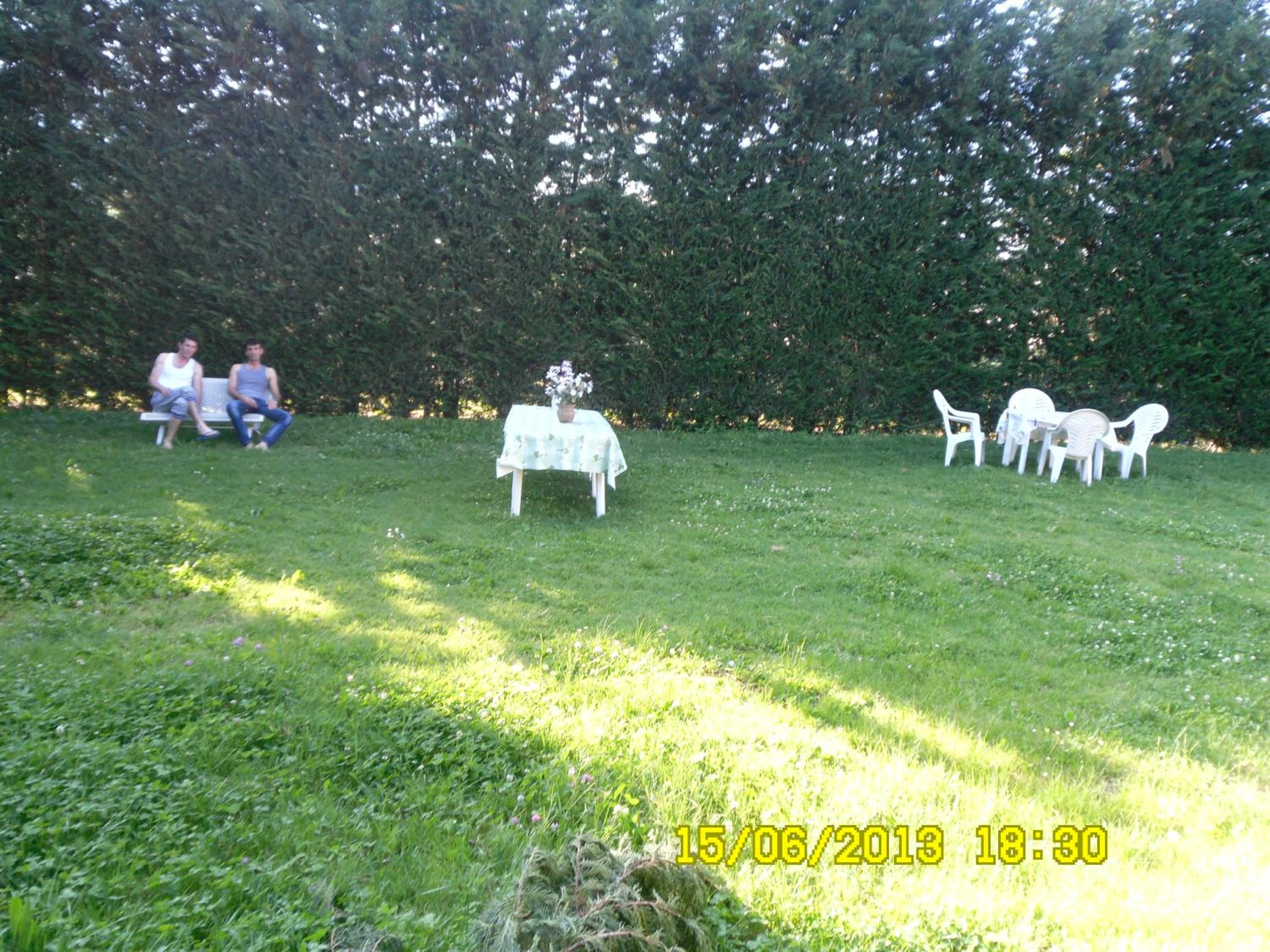 Photo 33