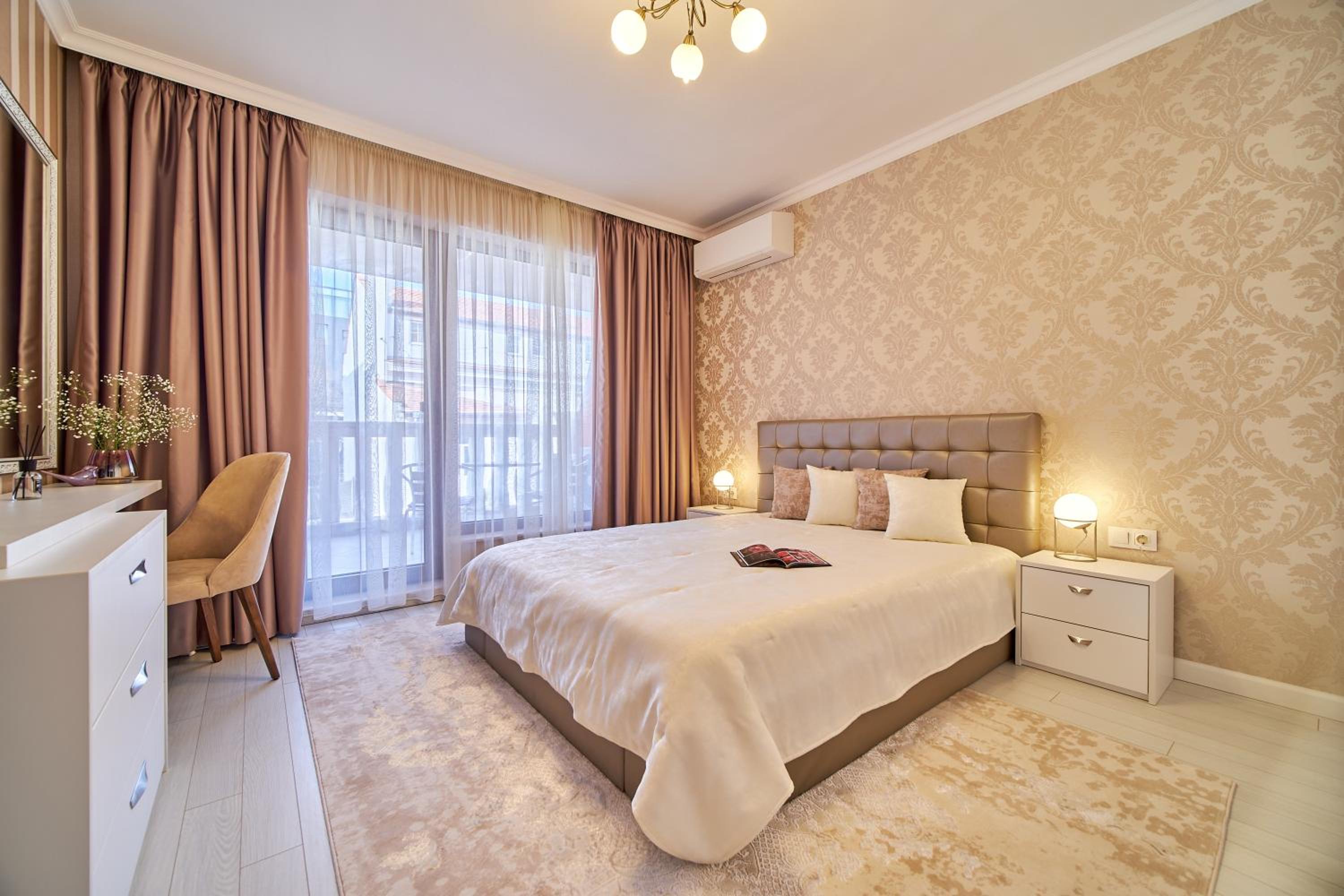 Premium center apartment in Grand Karavel