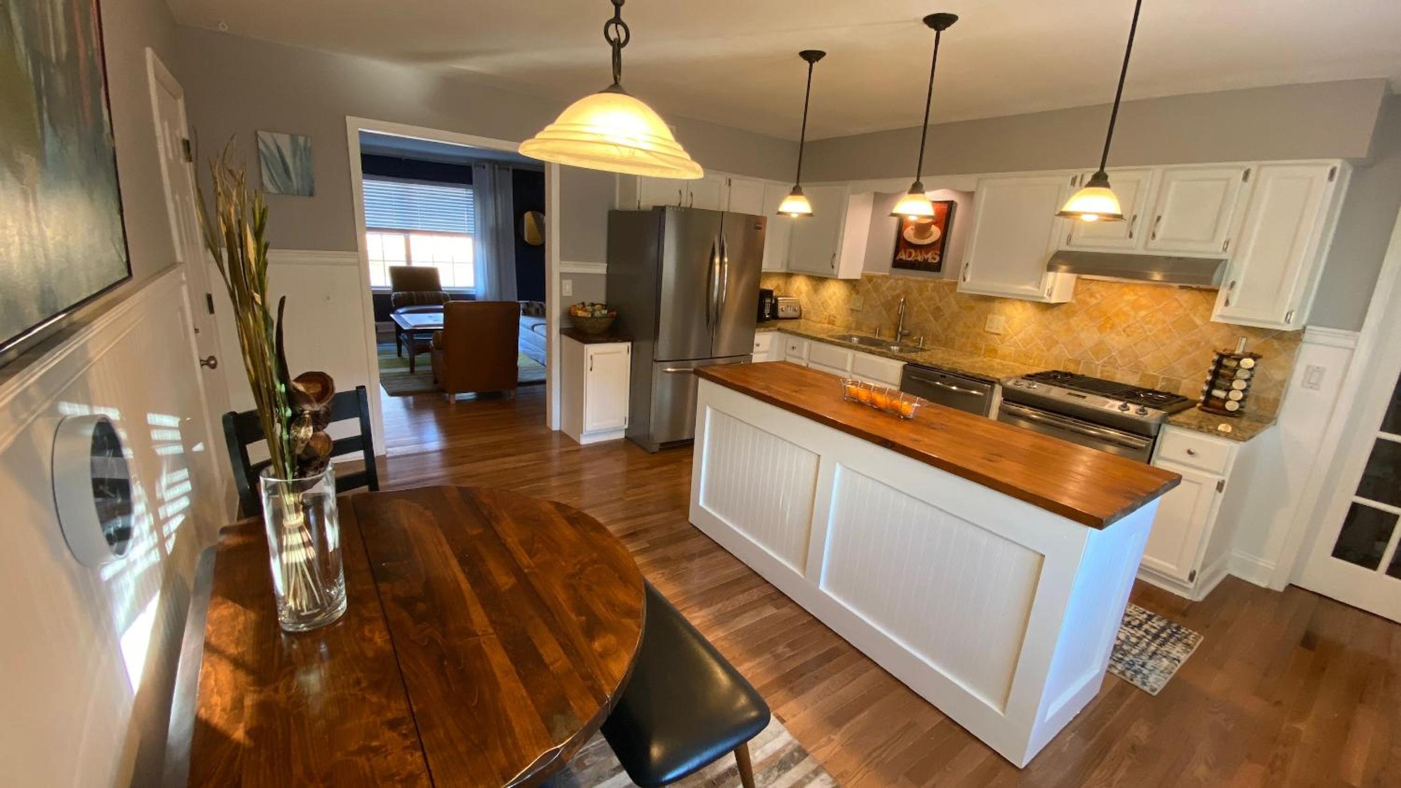 Here It Is! Cool Cape Cod-3 BR-2.5 Bath-12 Guests - Property Image 23