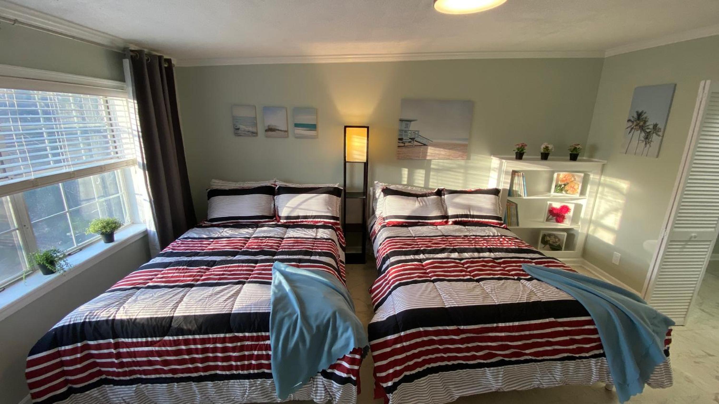 Here It Is! Cool Cape Cod-3 BR-2.5 Bath-12 Guests - Property Image 28